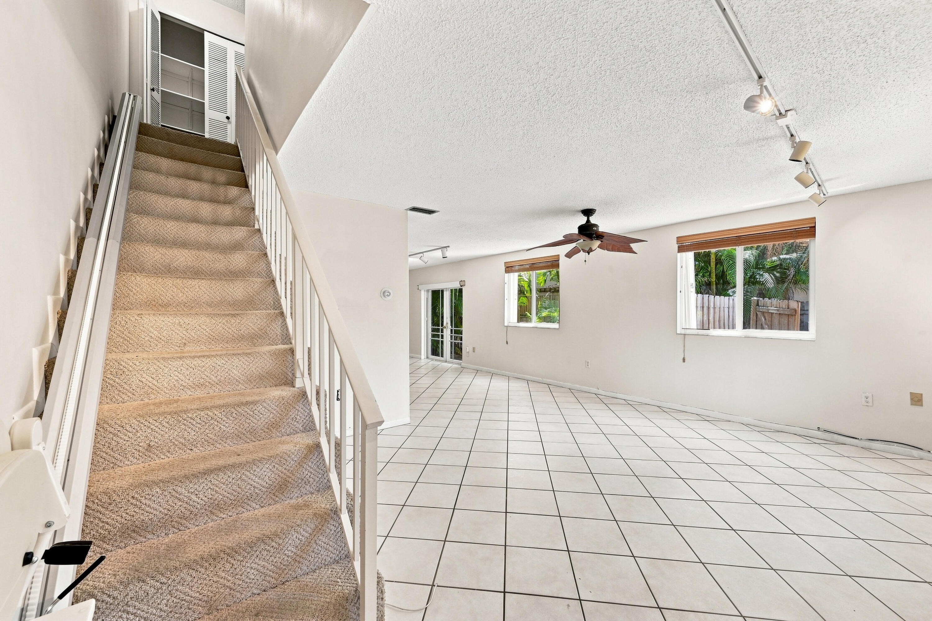 3203 Mcdonald #3203 Miami, FL 33133