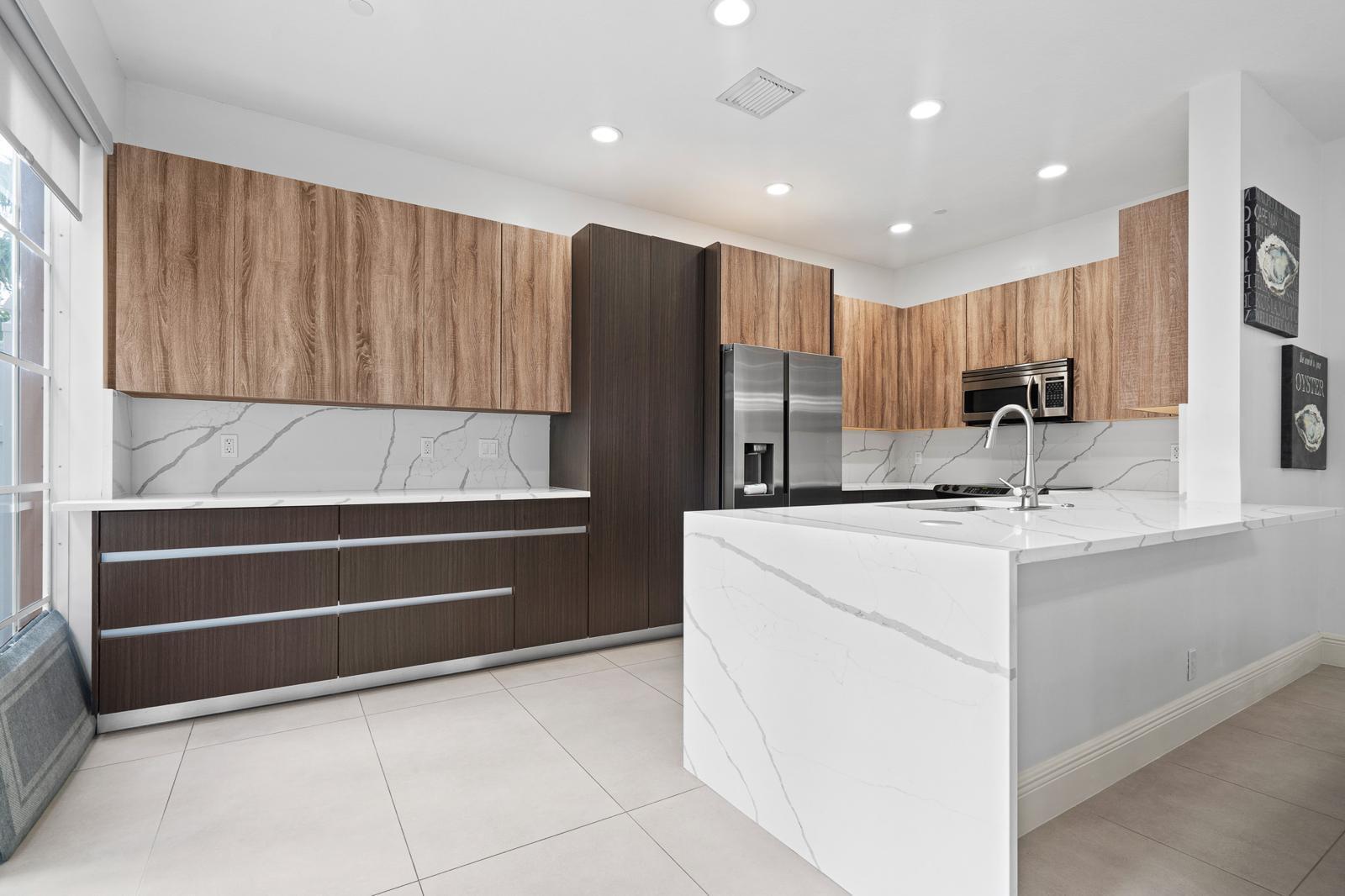 1123 NE 18th Fort Lauderdale, FL 33304