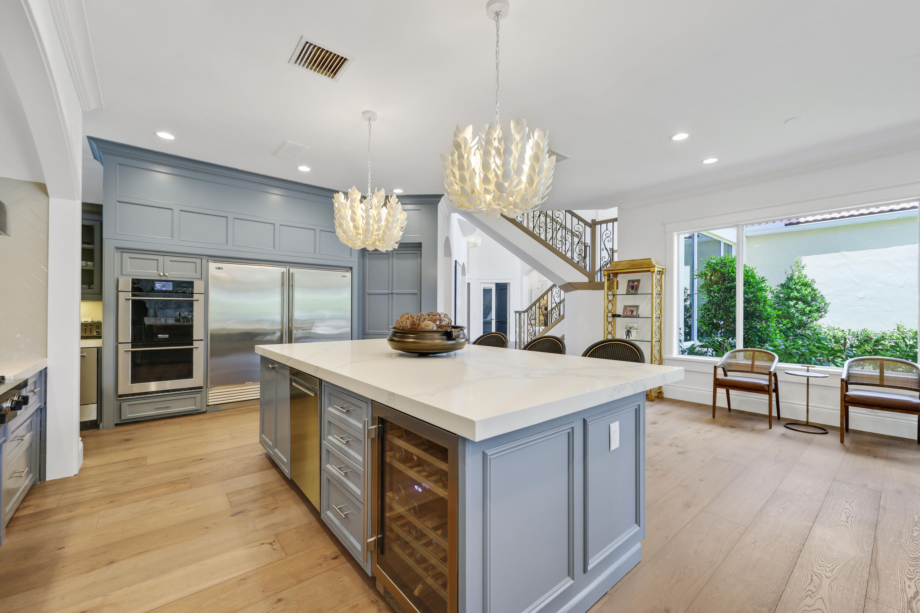 1019 Grand Ct Highland Beach, FL 33487