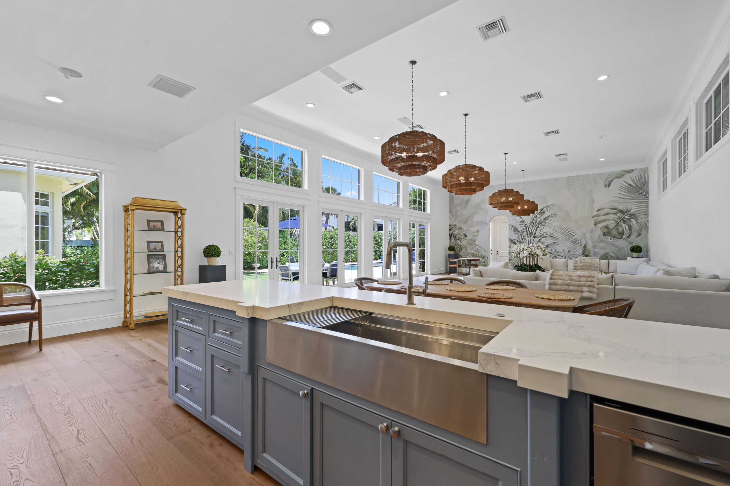 1019 Grand Ct Highland Beach, FL 33487