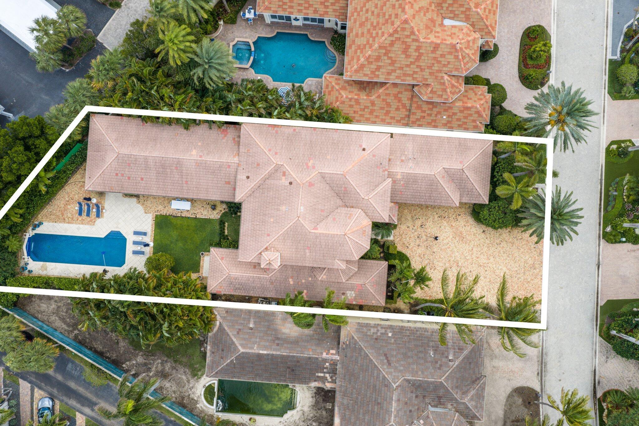 1019 Grand Ct Highland Beach, FL 33487