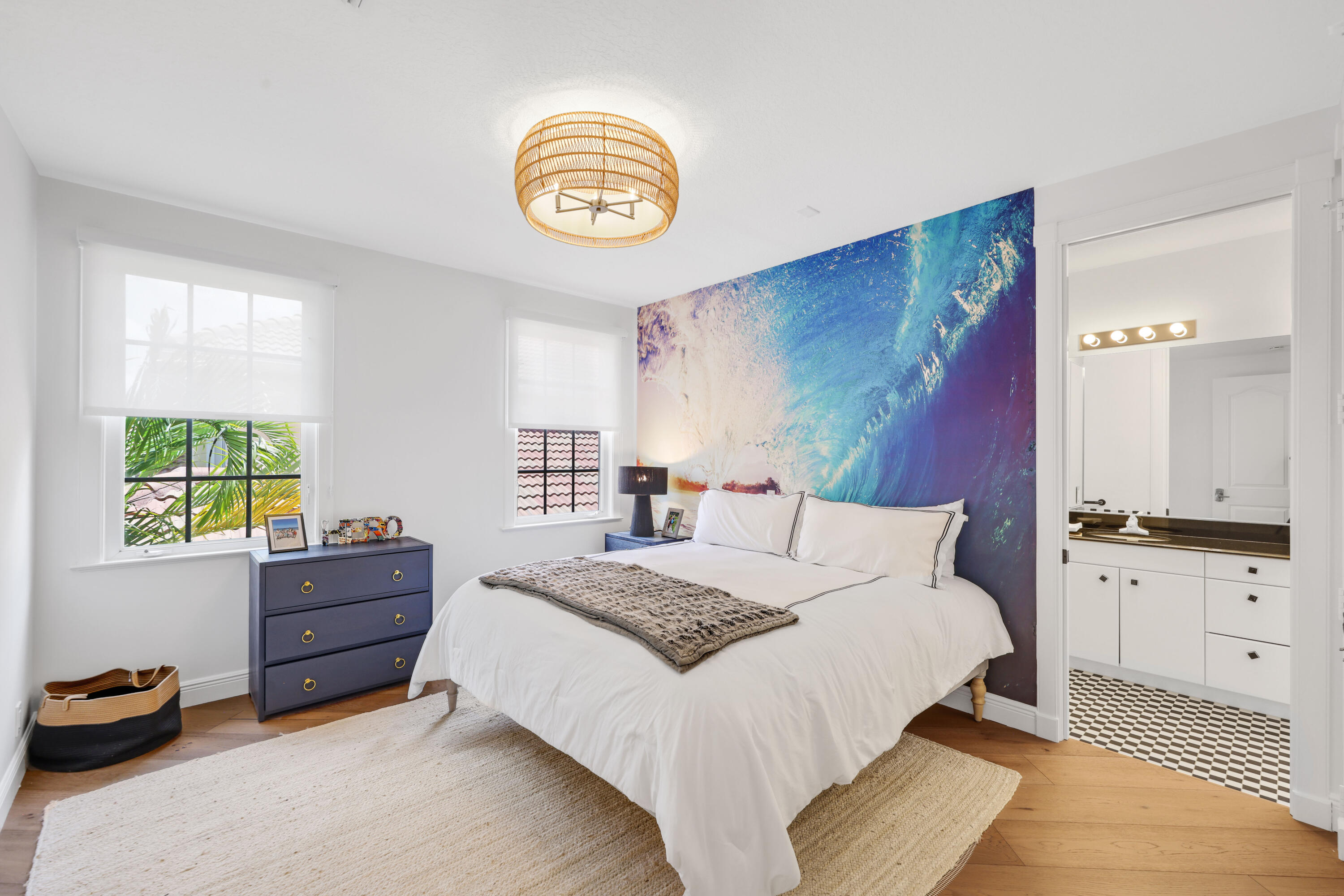 1019 Grand Ct Highland Beach, FL 33487