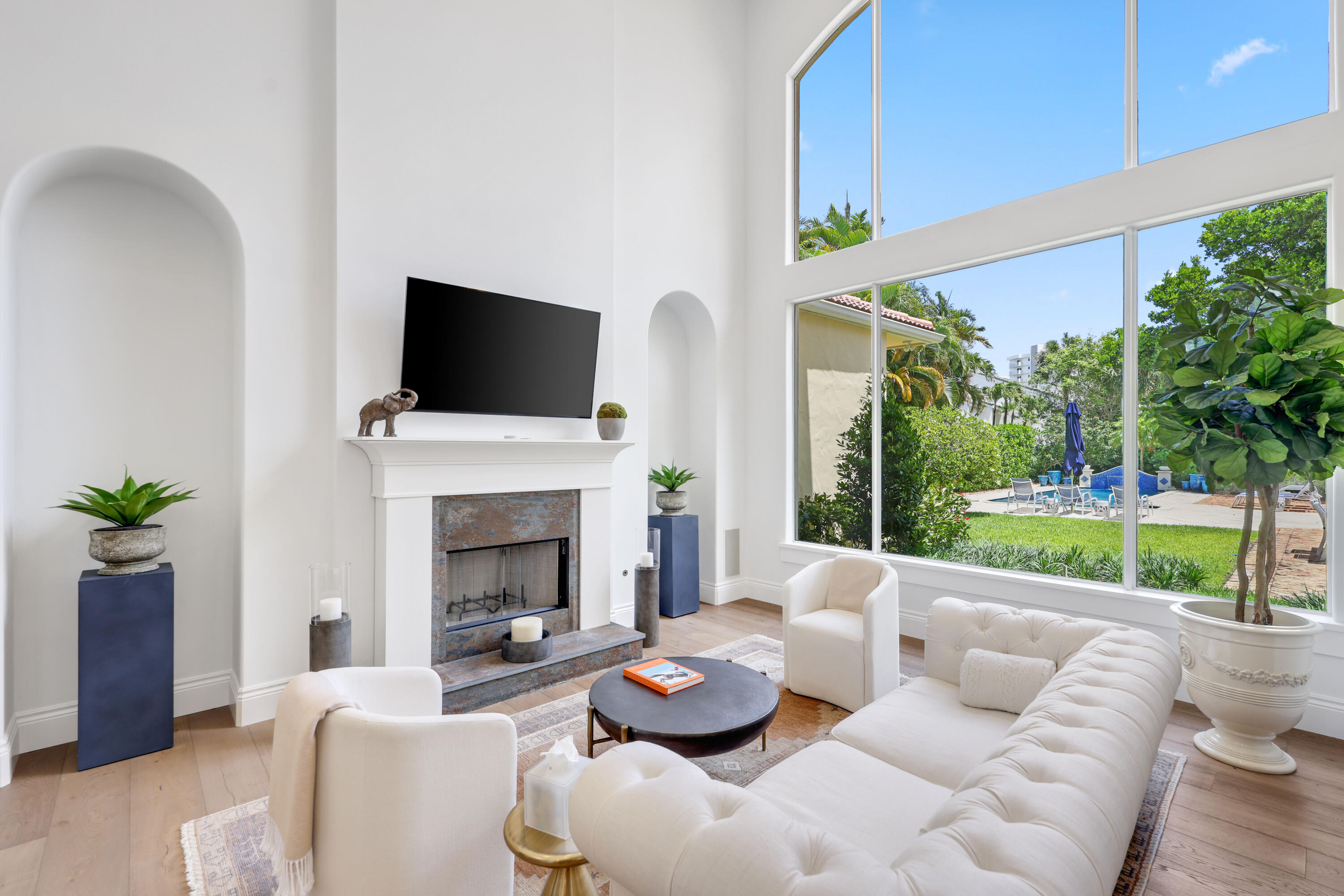 1019 Grand Ct Highland Beach, FL 33487
