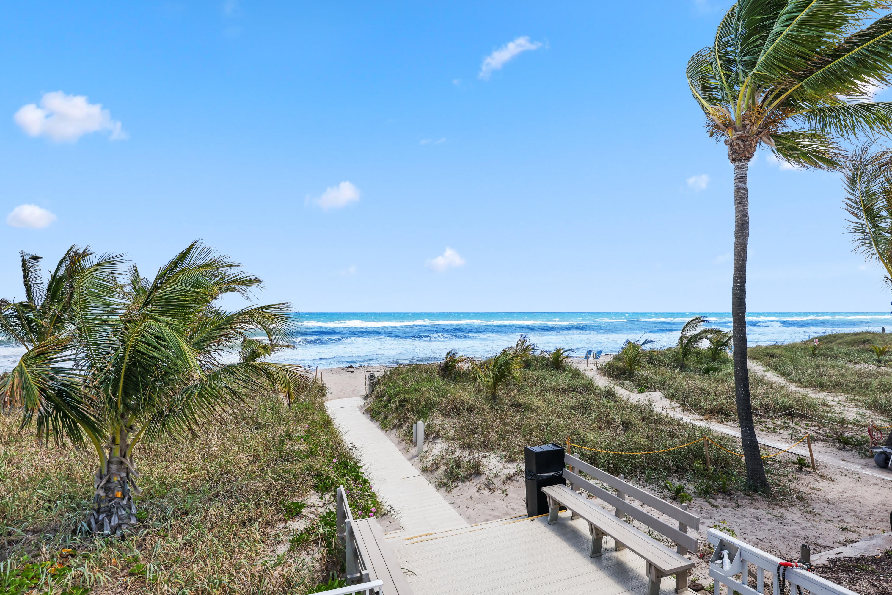 1019 Grand Ct Highland Beach, FL 33487