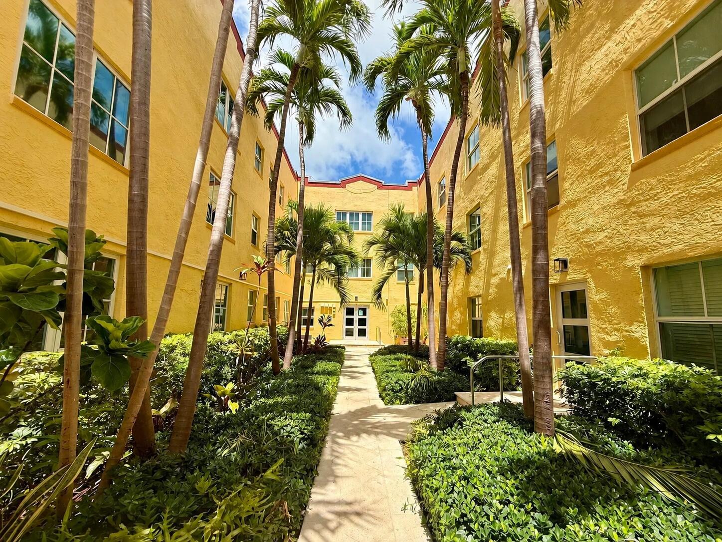 1308 Drexel Ave #204 Miami Beach, FL 33139
