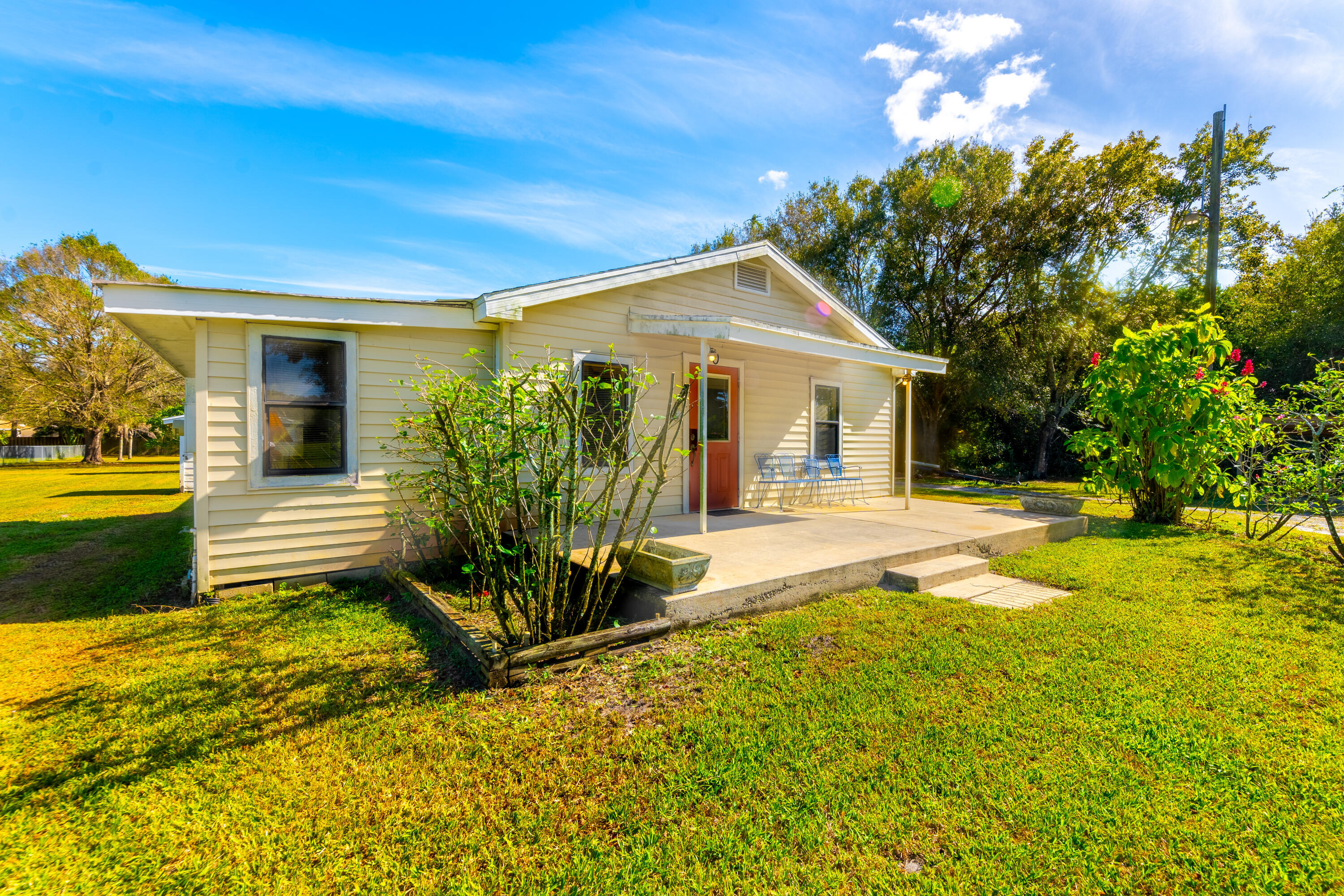6397 Peterson Rd Fort Pierce, FL 34947
