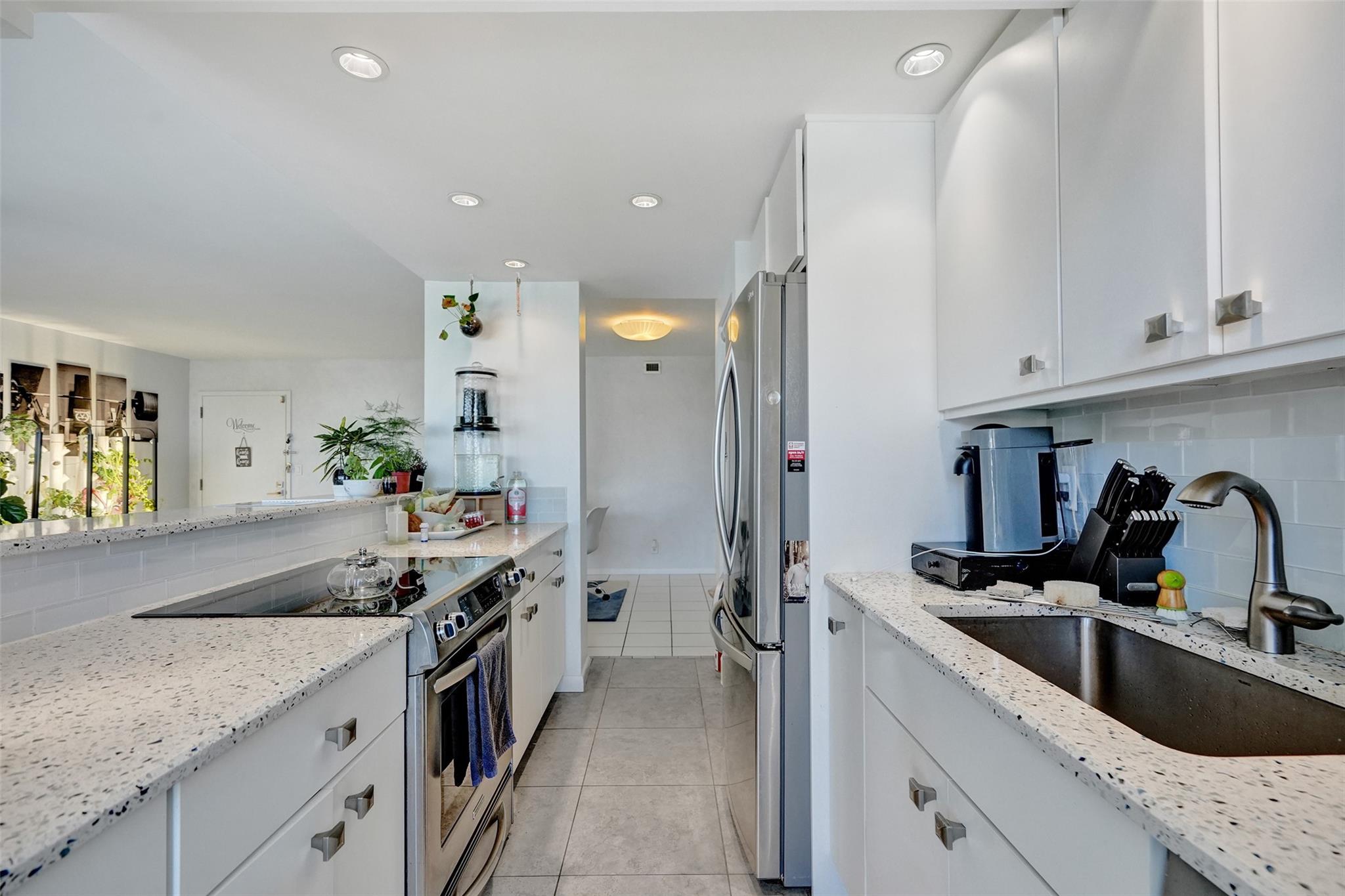 2841 N Ocean Blvd #1009,Fort Lauderdale, FL 33308