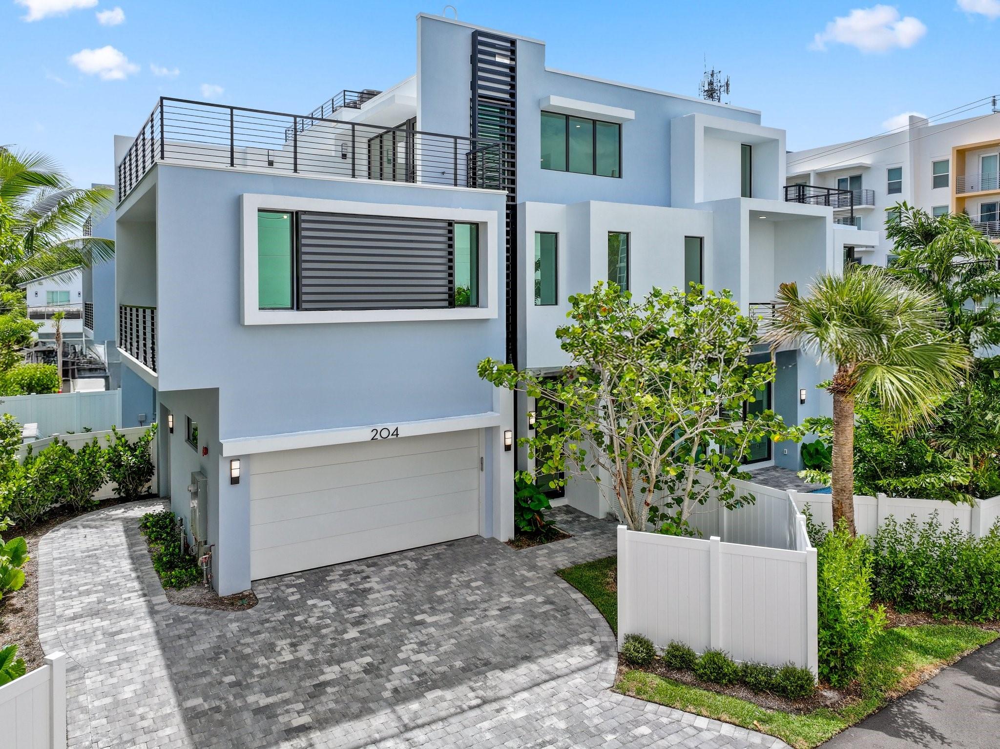 204 Osceola Park Ln Delray Beach, FL 33483