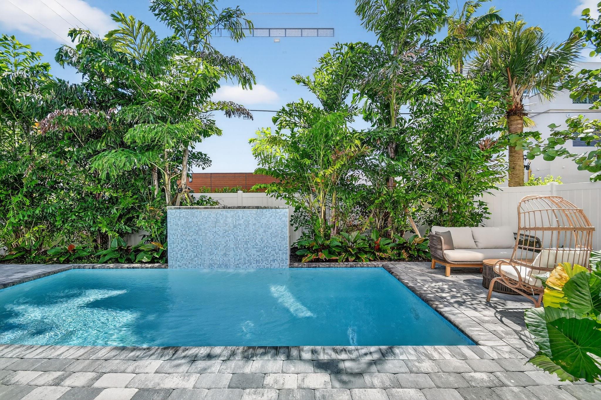 204 Osceola Park Ln Delray Beach, FL 33483