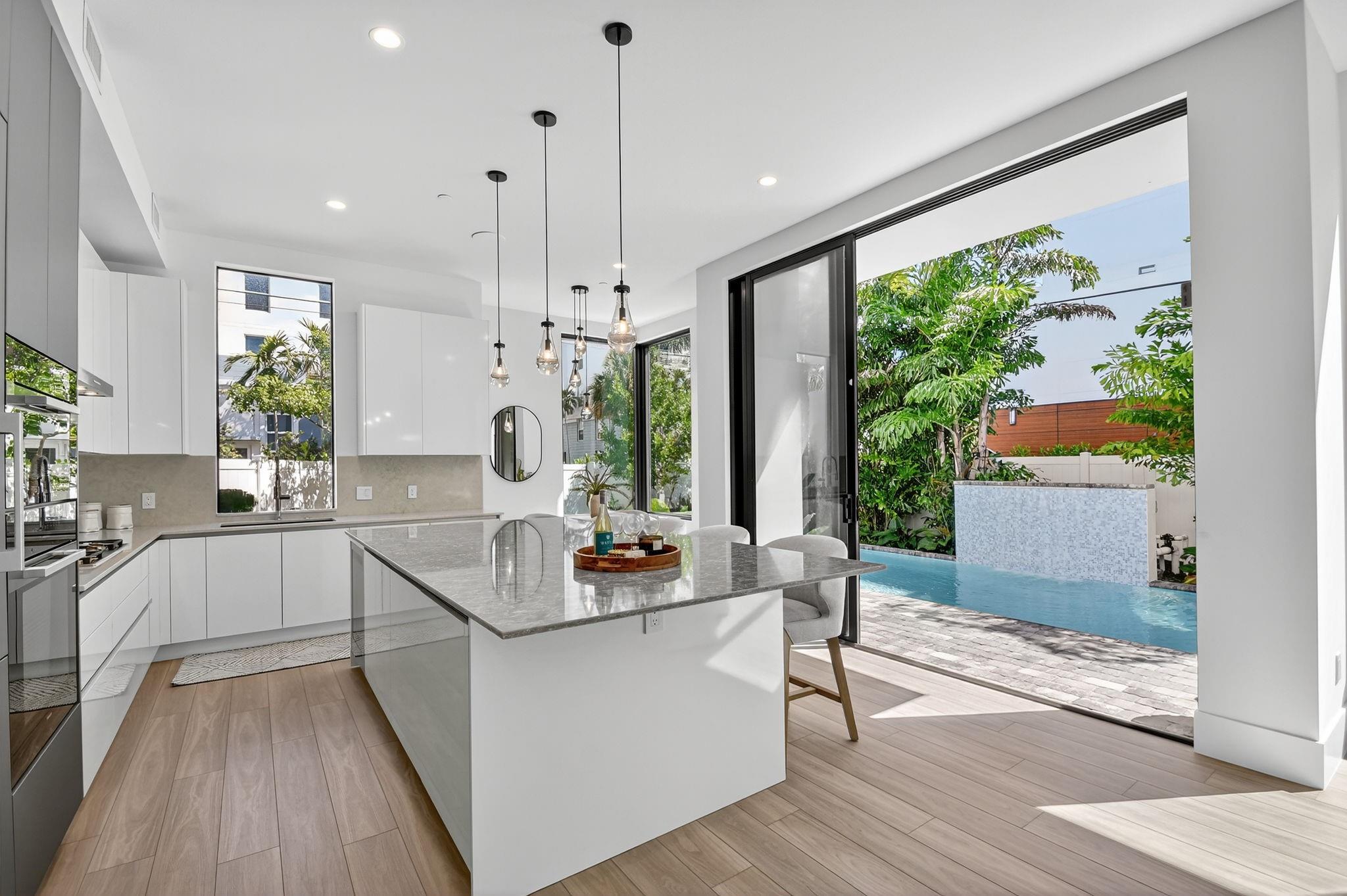 204 Osceola Park Ln Delray Beach, FL 33483