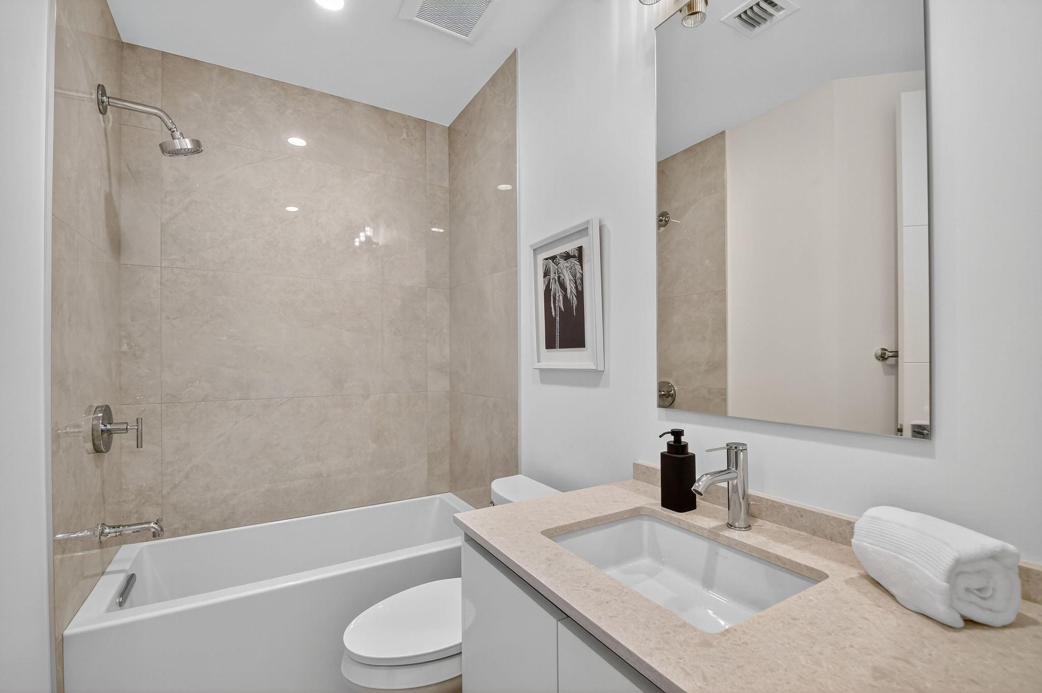 204 Osceola Park Ln Delray Beach, FL 33483