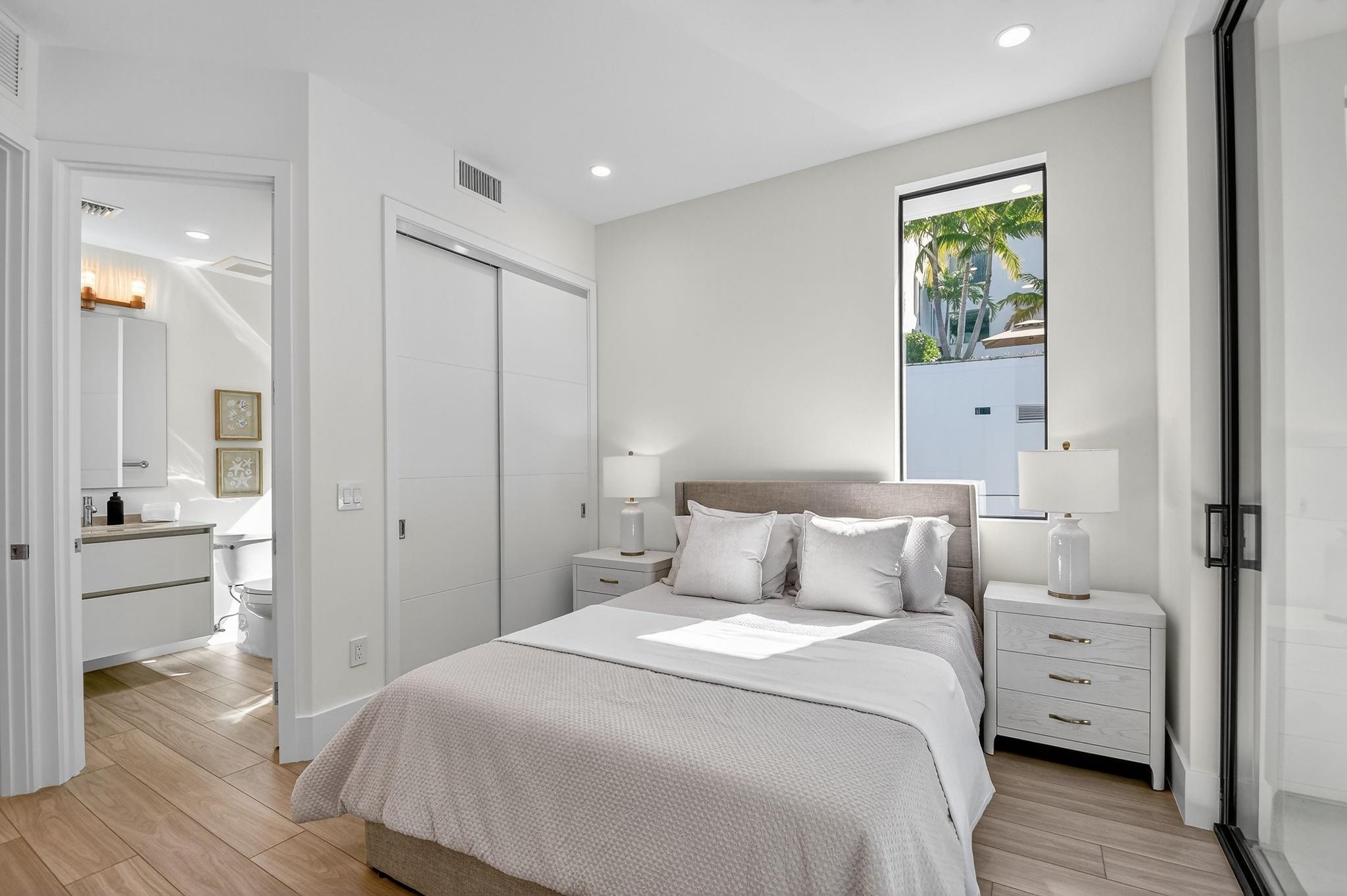 204 Osceola Park Ln Delray Beach, FL 33483