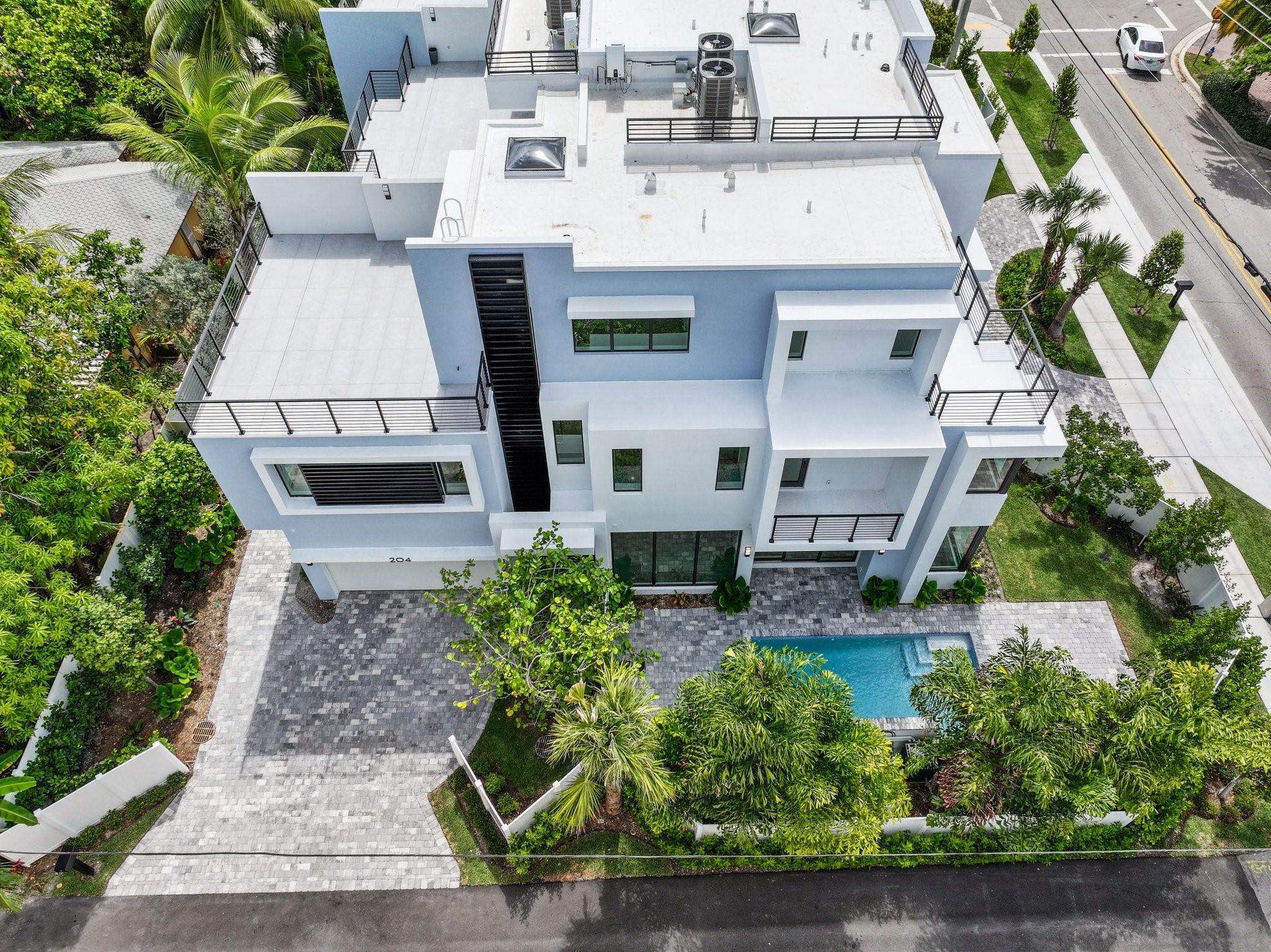 204 Osceola Park Ln Delray Beach, FL 33483