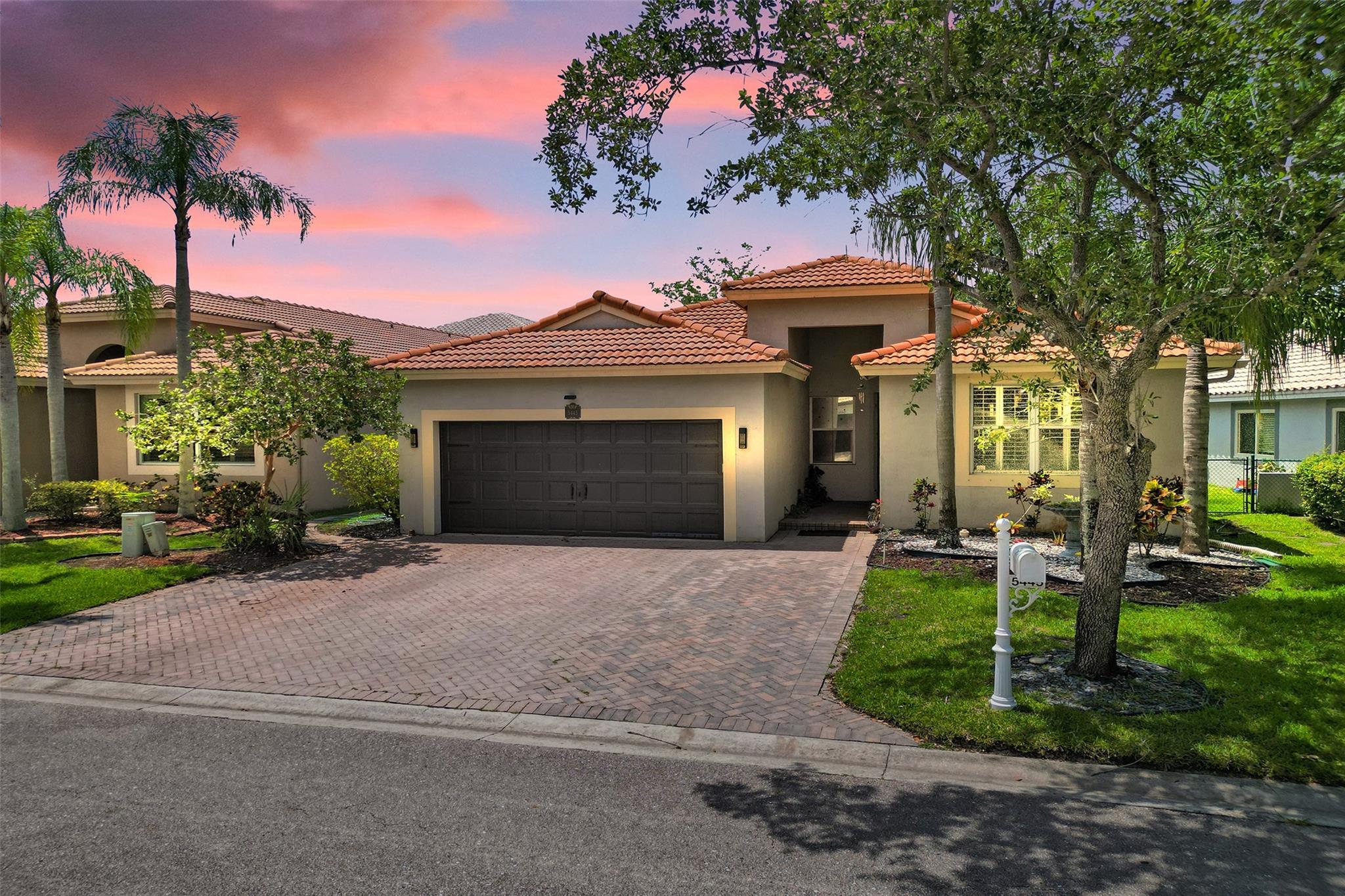 5445 NW 122th Dr,Coral Springs, FL 33076