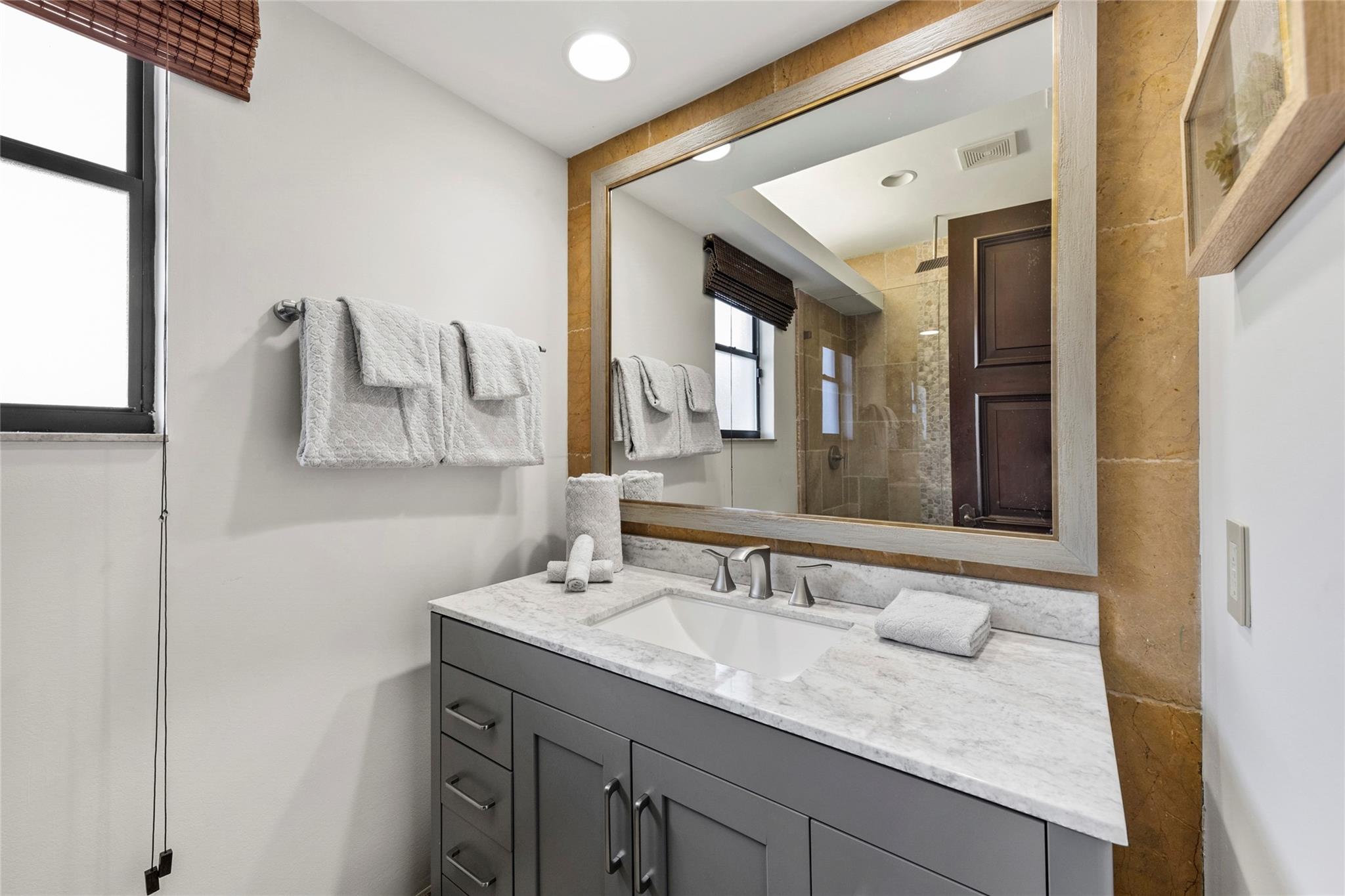 2430 Castilla Isle Fort Lauderdale, FL 33301