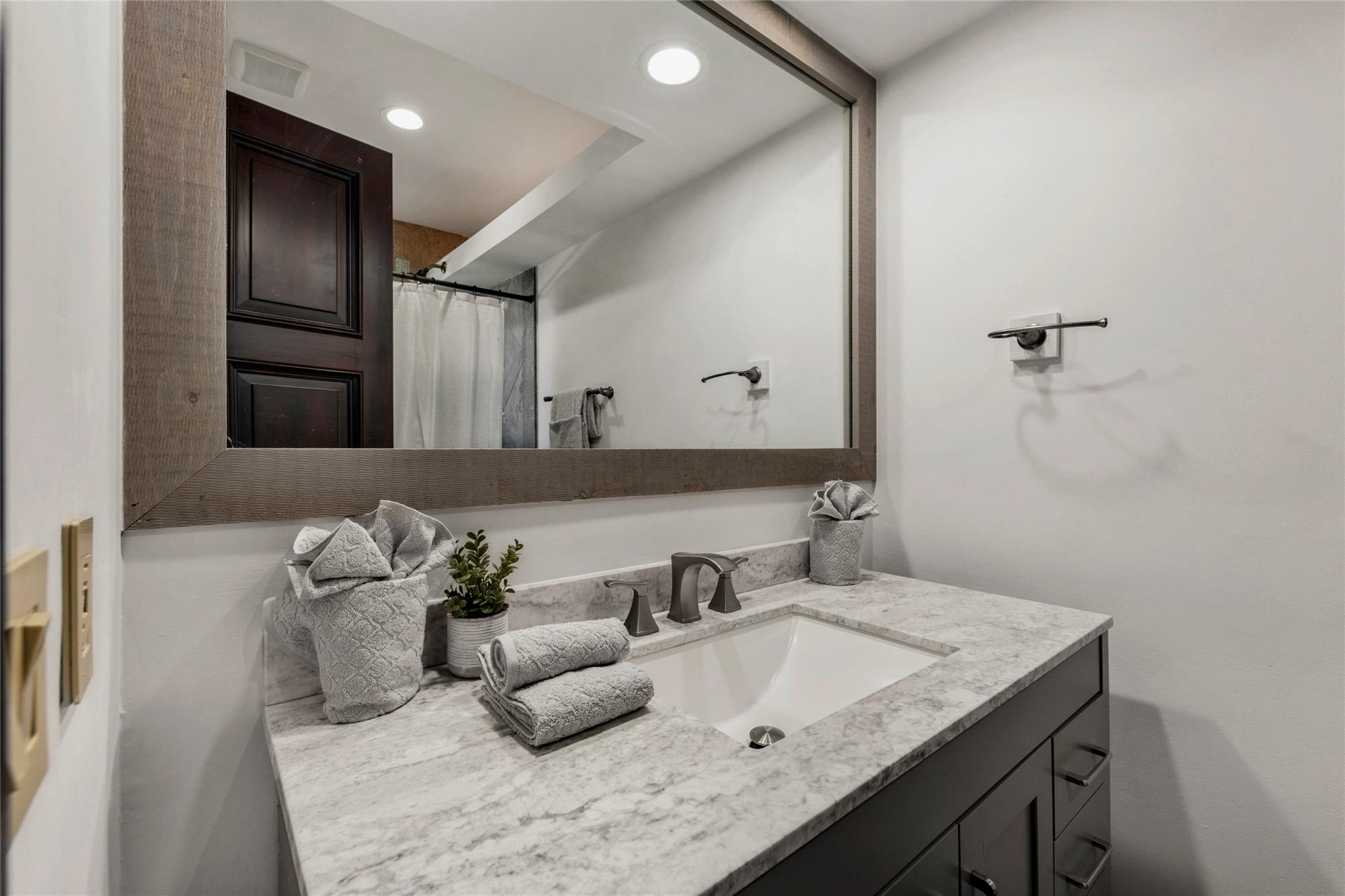 2430 Castilla Isle Fort Lauderdale, FL 33301