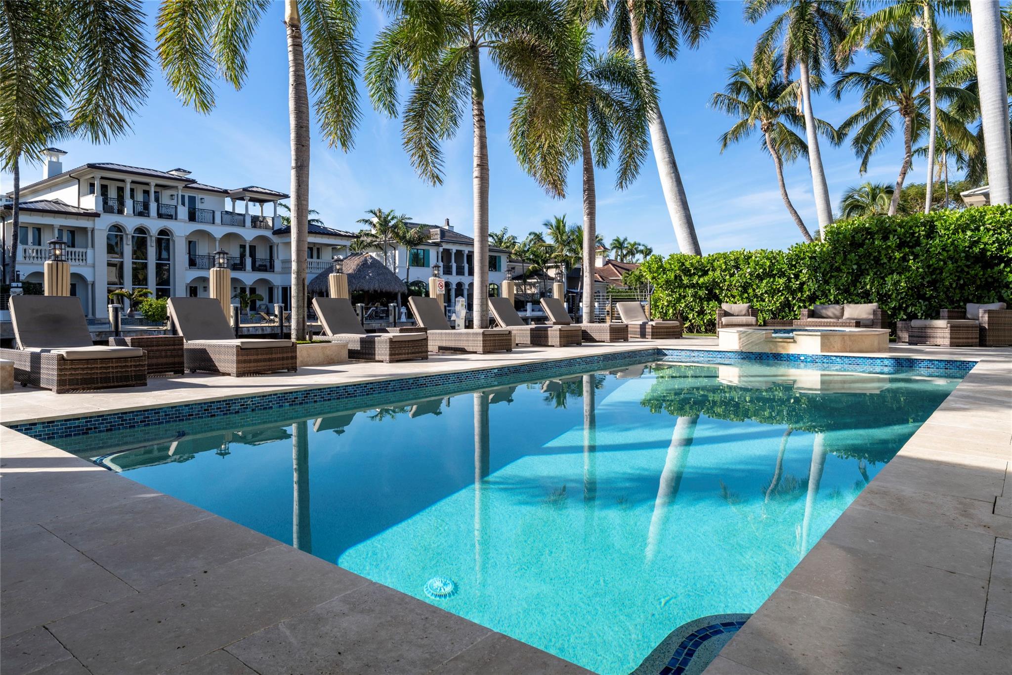 2430 Castilla Isle Fort Lauderdale, FL 33301