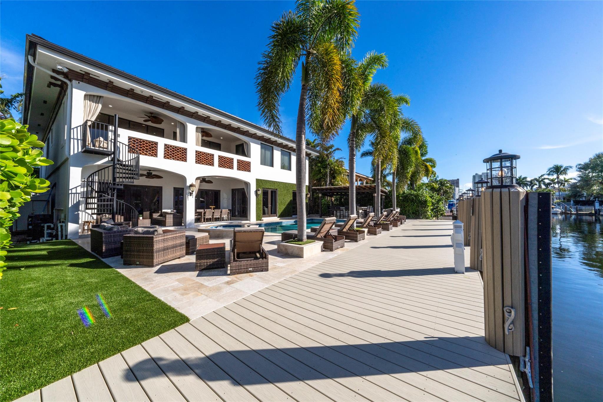 2430 Castilla Isle Fort Lauderdale, FL 33301