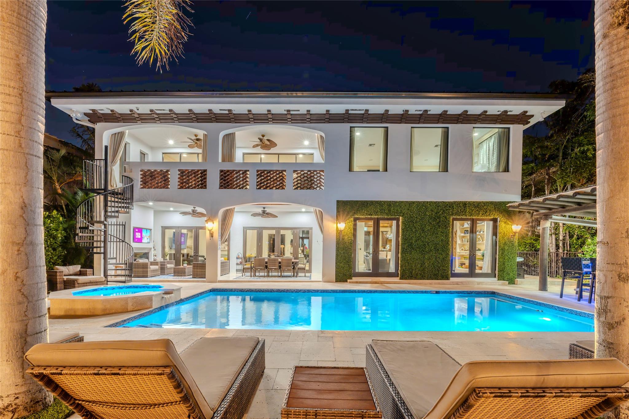 2430 Castilla Isle Fort Lauderdale, FL 33301