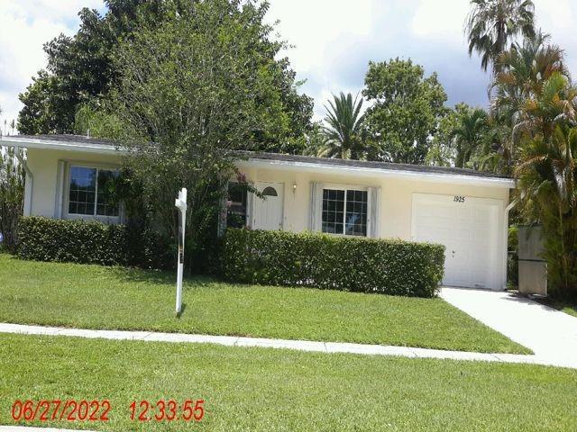 1925 NW 62th Ter