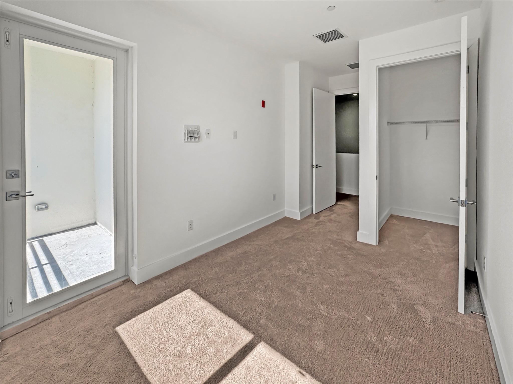 1044 Ne 18th Ave #203 Fort Lauderdale, FL 33309