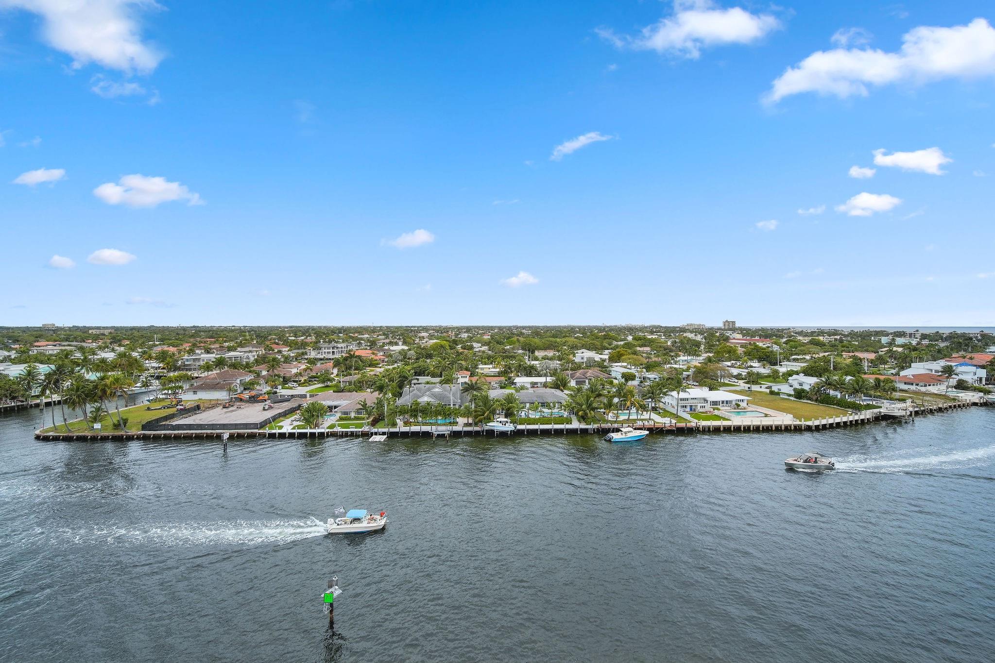 2611 N Riverside Dr #1106