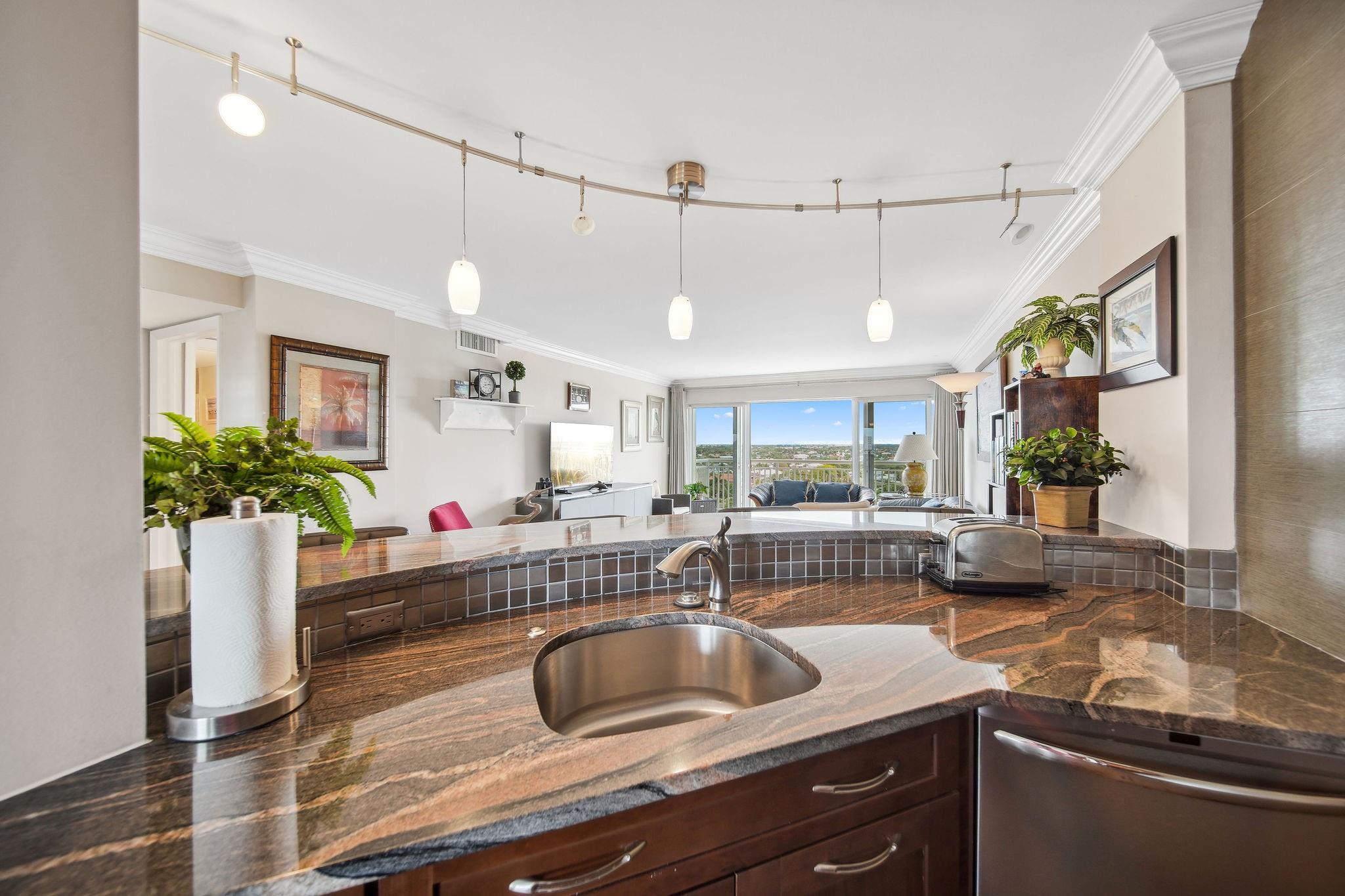 2611 N Riverside Dr #1106 Pompano Beach, FL 33062