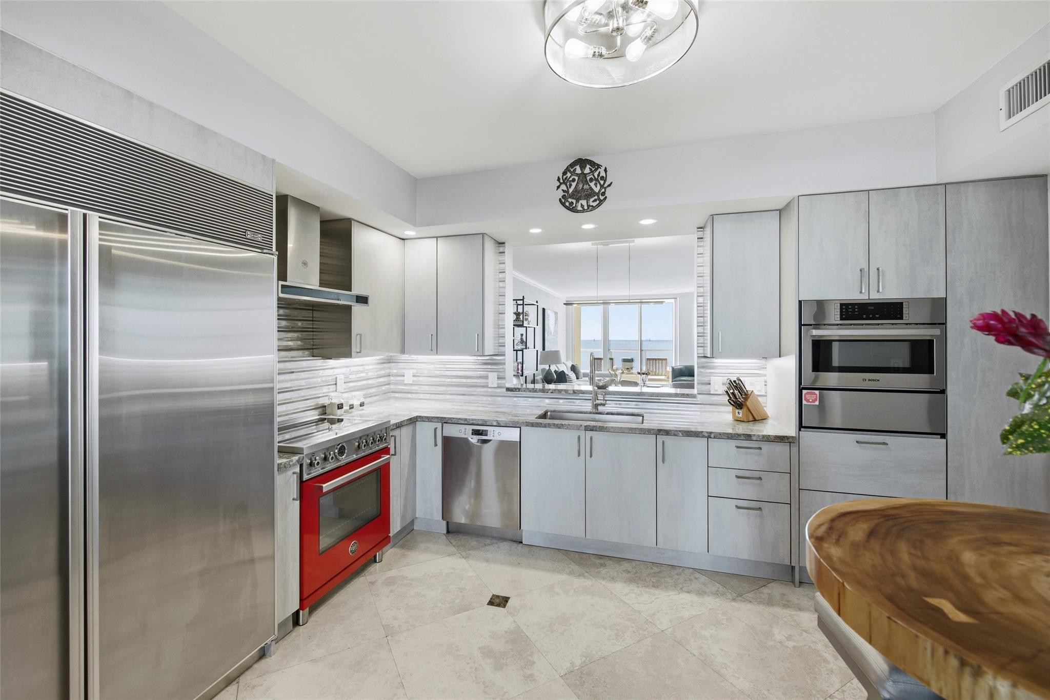 2110 N Ocean #9D Fort Lauderdale, FL 33305