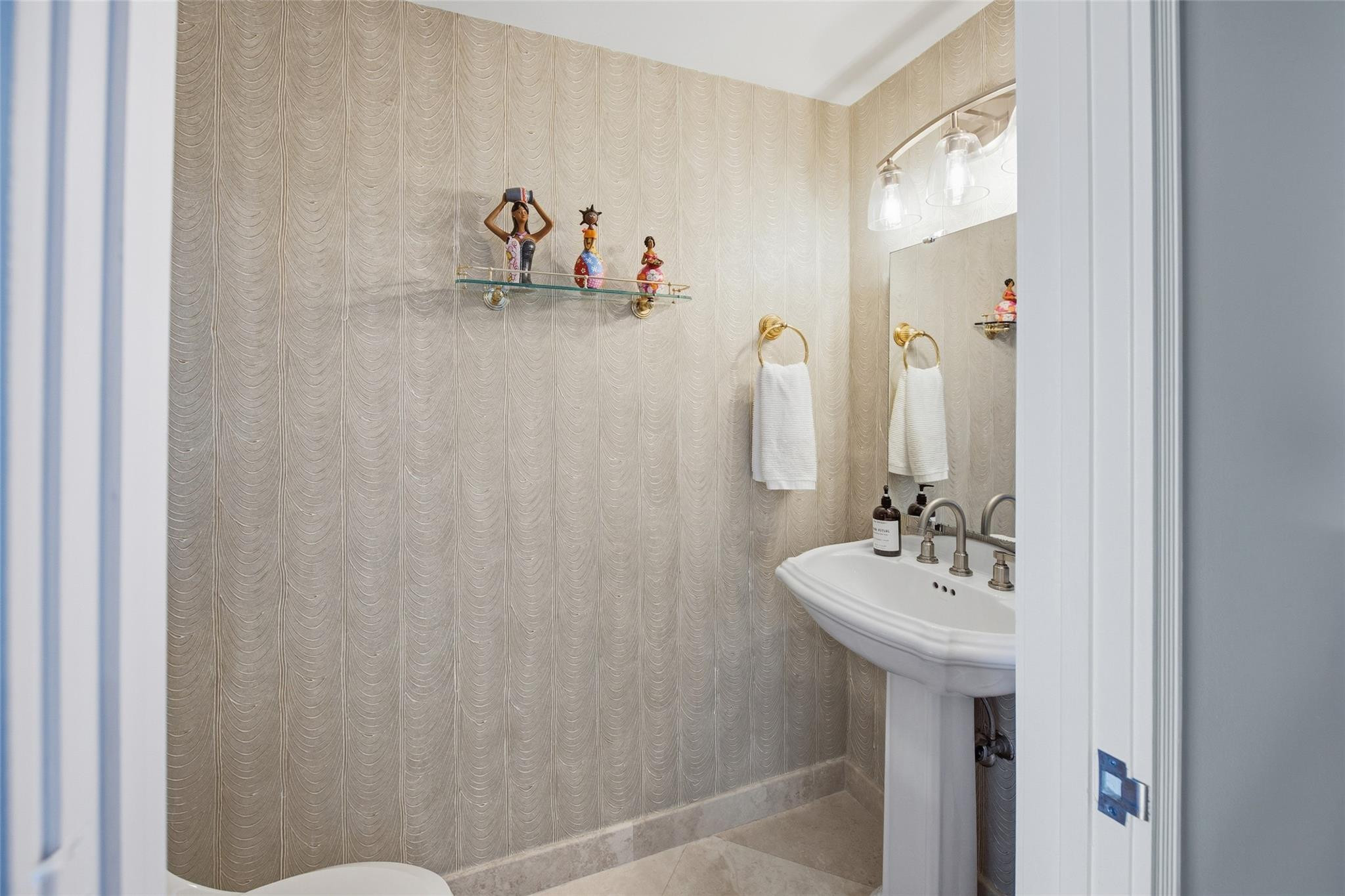 2110 N Ocean #9D Fort Lauderdale, FL 33305