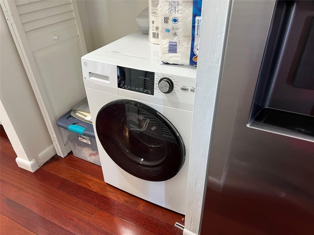 1975 NE 135th St #3R North Miami, FL 33181