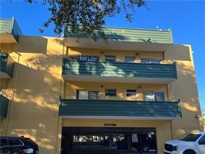 1975 NE 135th St #3R North Miami, FL 33181