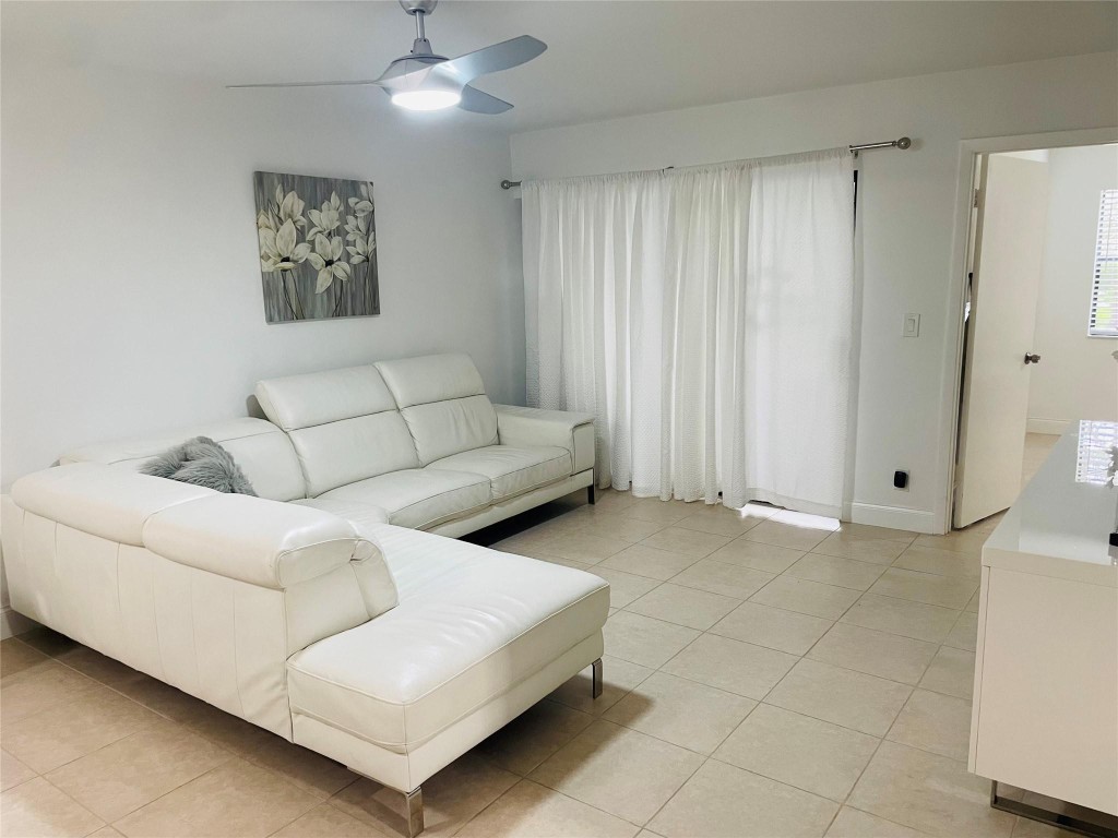 8745 Shadow Wood Blvd #105 Coral Springs, FL 33071