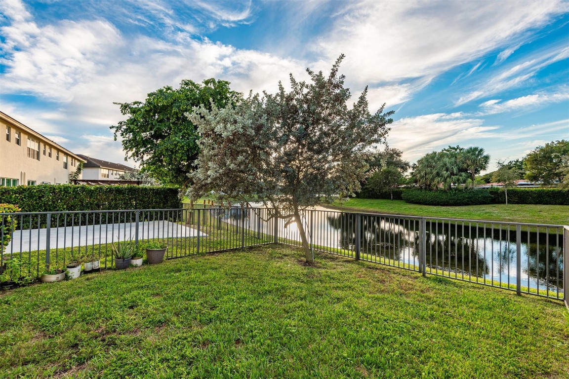 4339 Lago Dr #4339 Pompano Beach, FL 33064