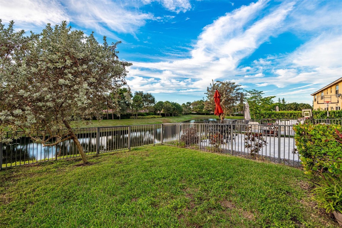 4339 Lago Dr #4339 Pompano Beach, FL 33064