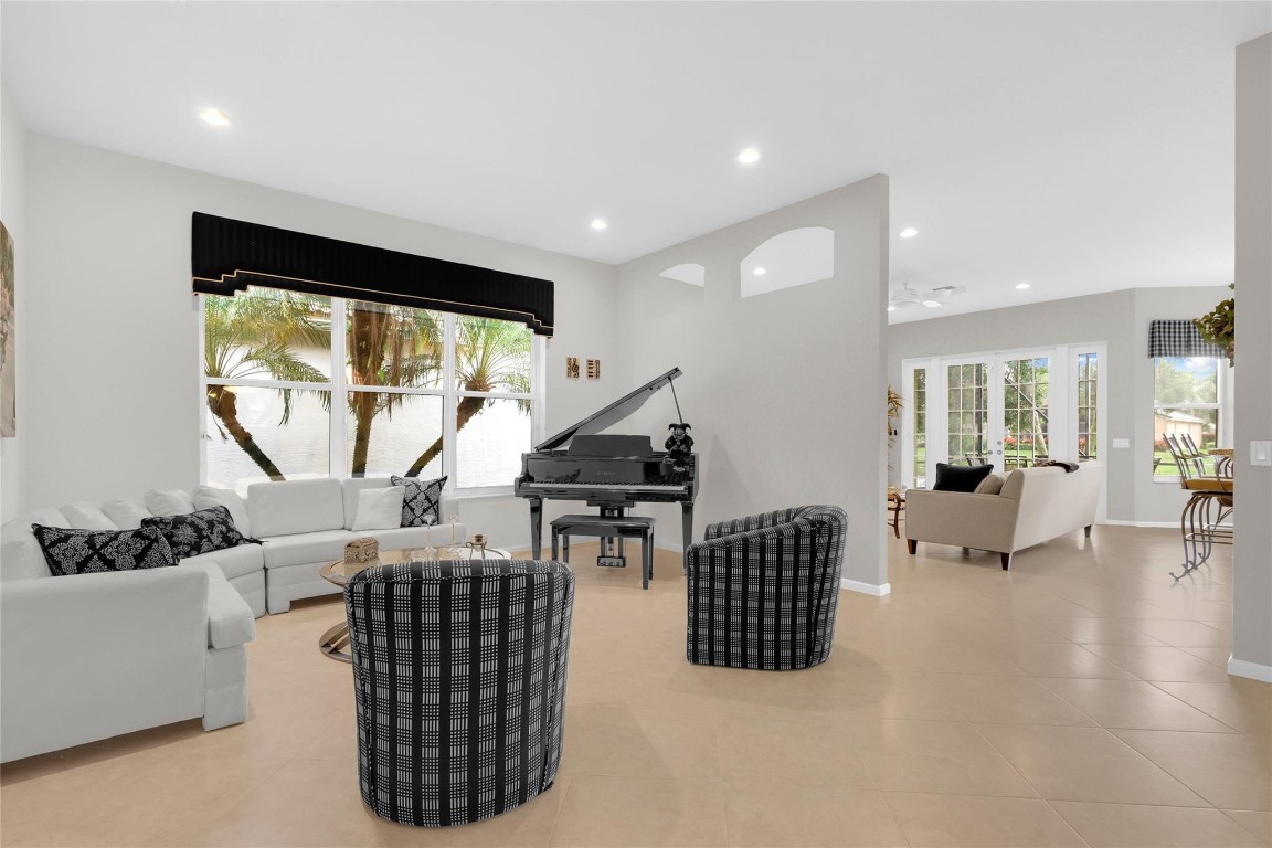 7398 Kahana Boynton Beach, FL 33437