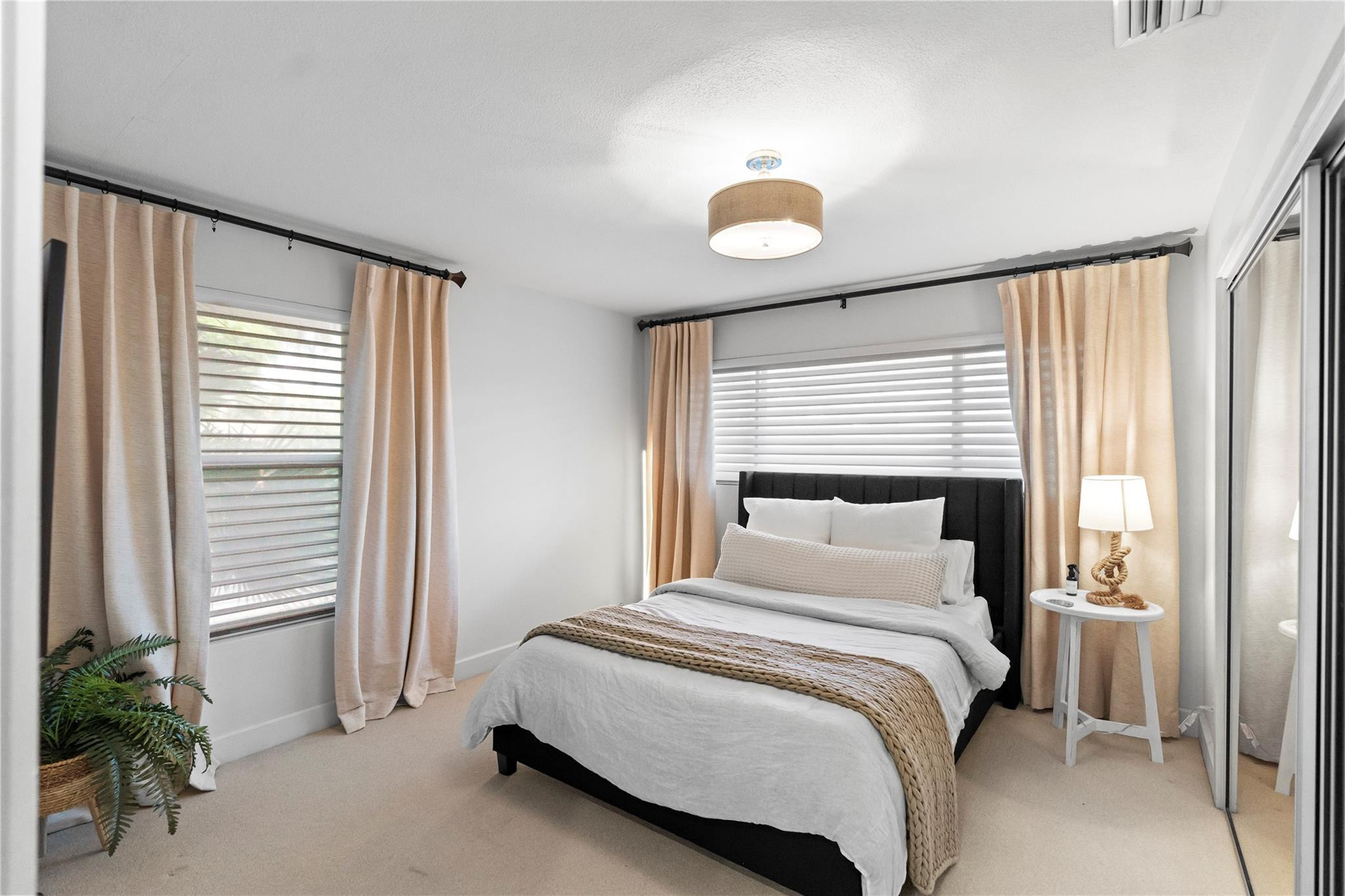 2430 NE 49th Lighthouse Point, FL 33064