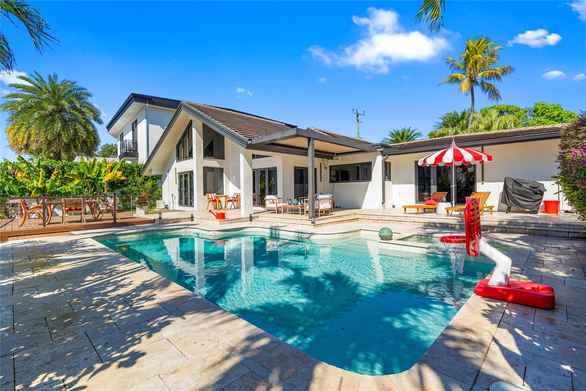 2430 NE 49th Lighthouse Point, FL 33064