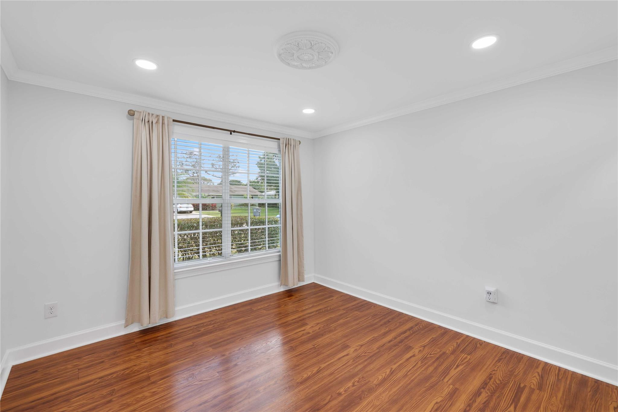 413 Philadelphia Jupiter, FL 33458