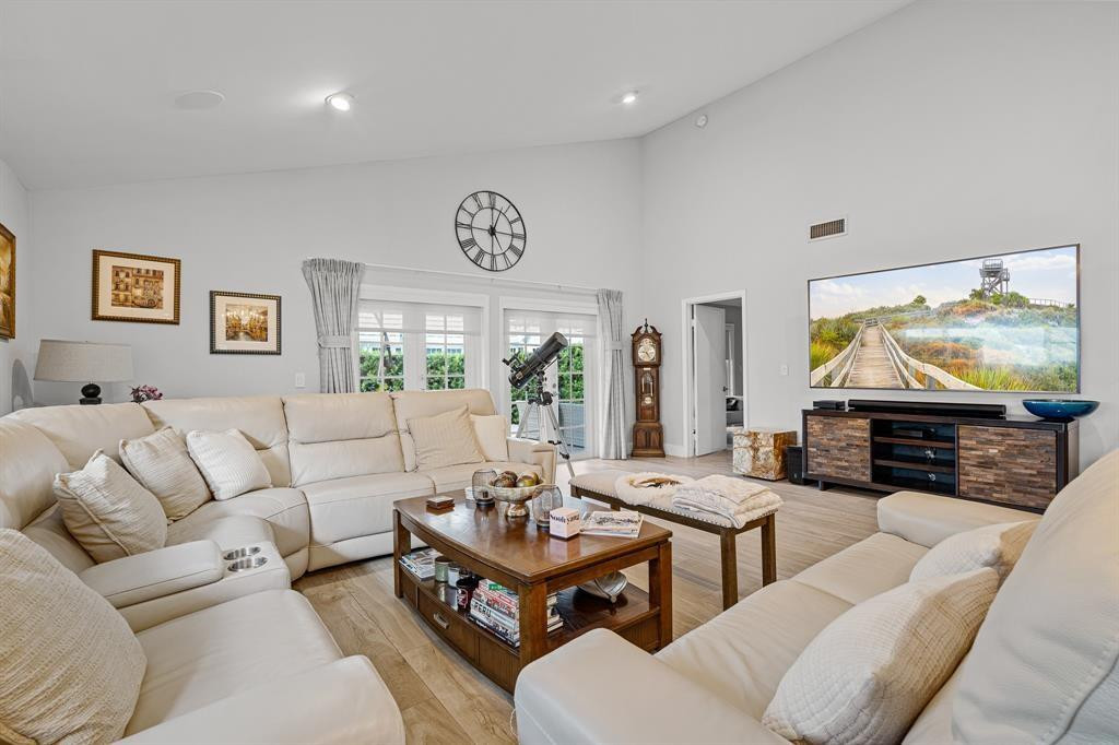 9937 NW 47th Doral, FL 33178