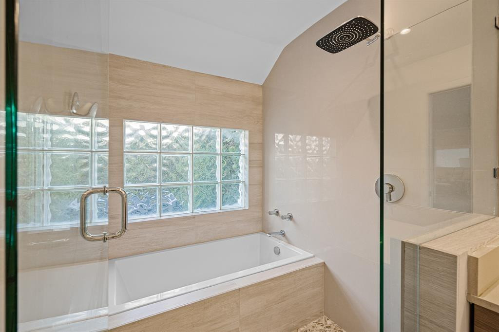 9937 NW 47th Doral, FL 33178