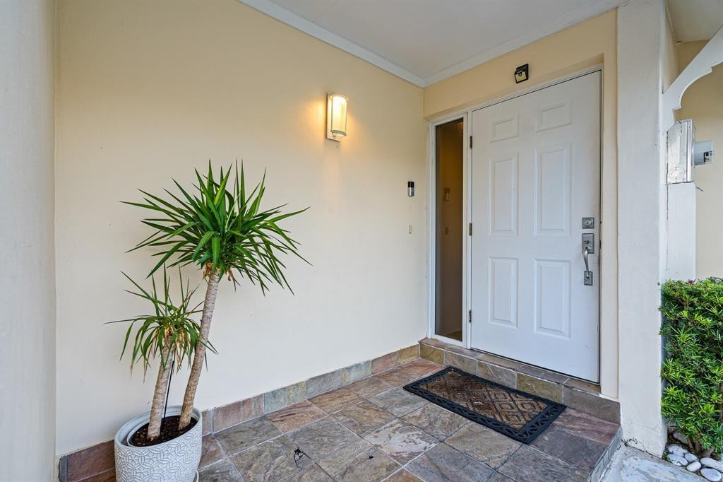 9937 NW 47th Doral, FL 33178