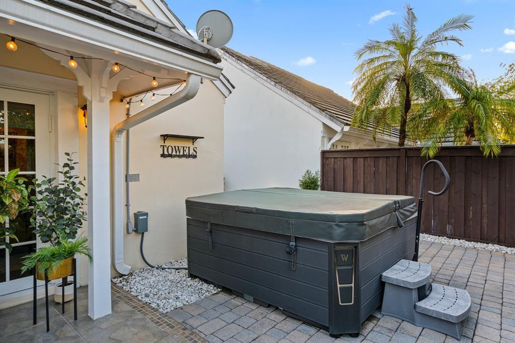 9937 NW 47th Doral, FL 33178