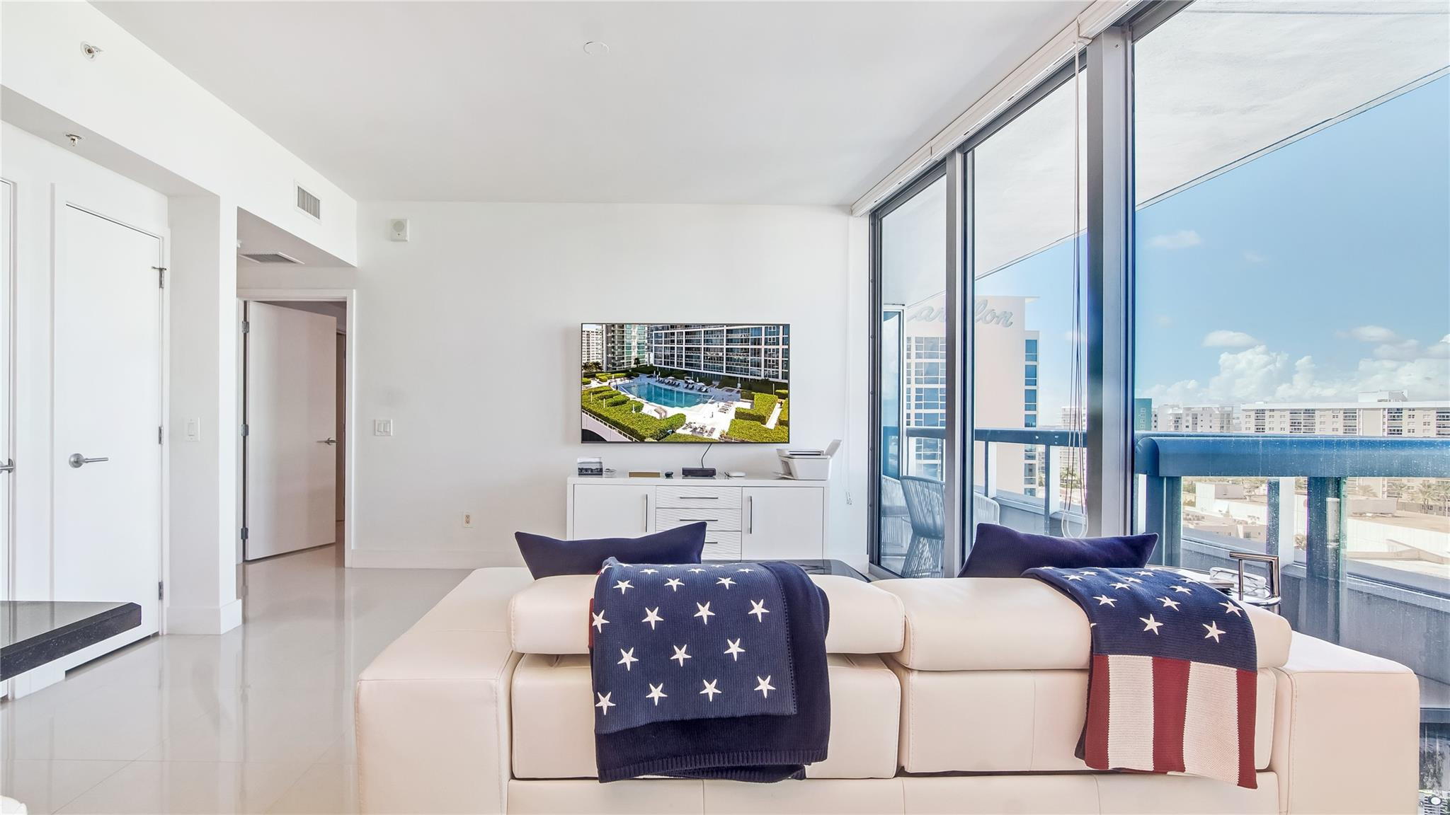 image The Carillon North Tower11