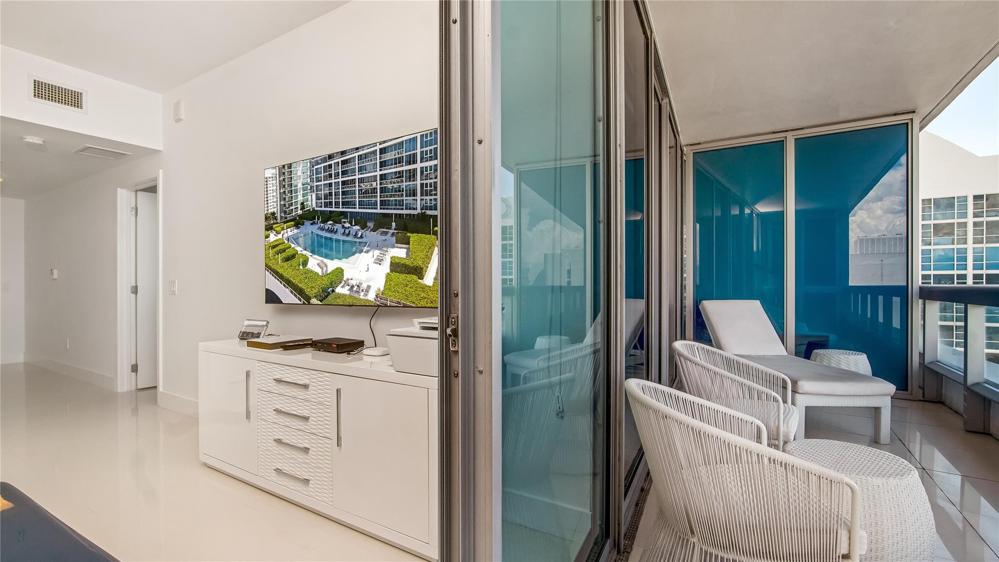 image The Carillon North Tower21