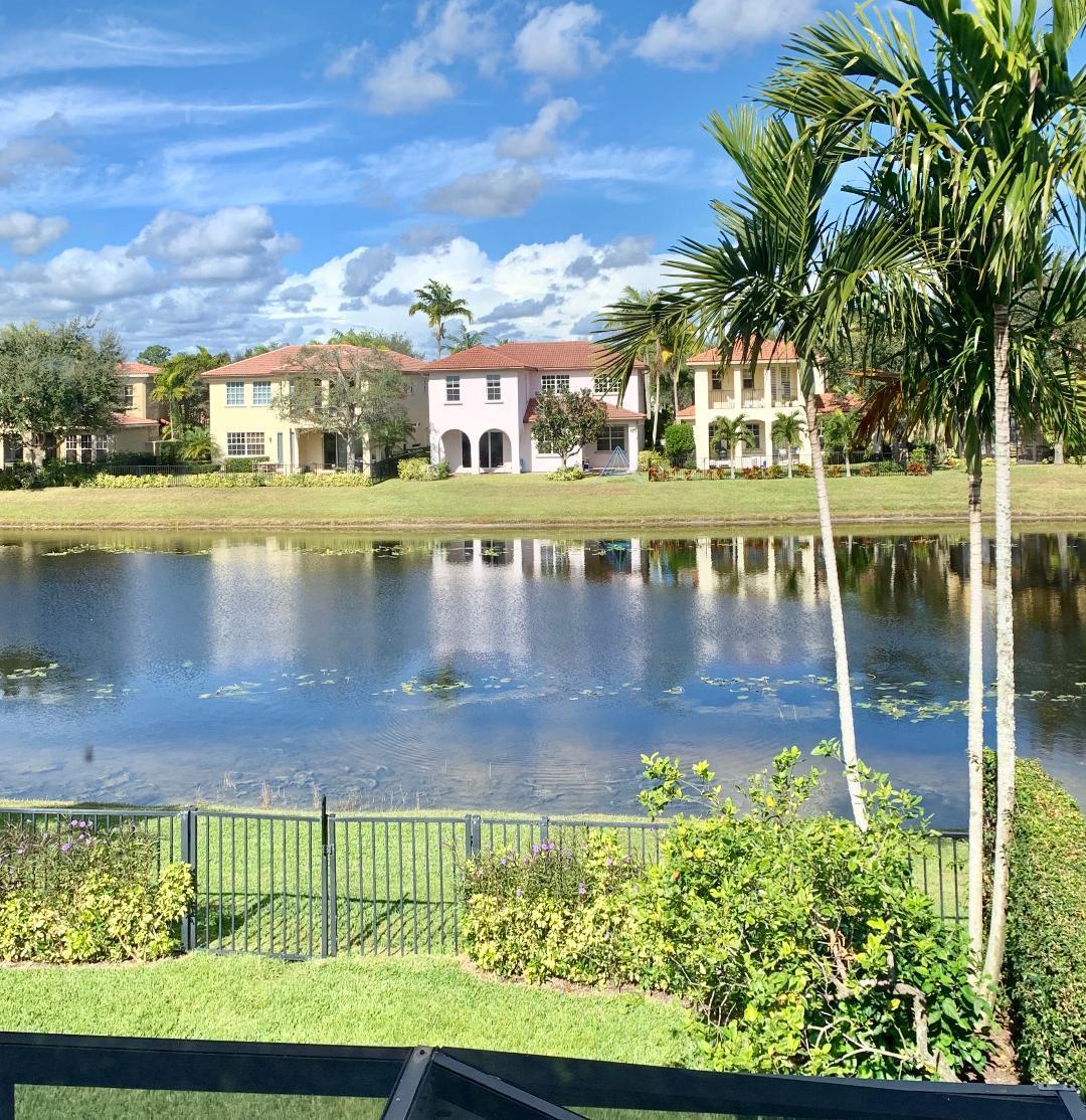 639 Castle Dr