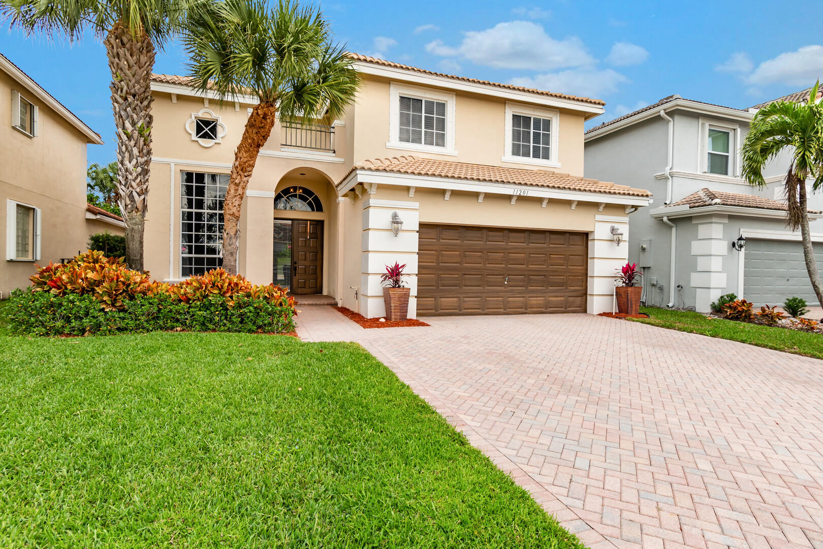 11201 Laurel Walk Road