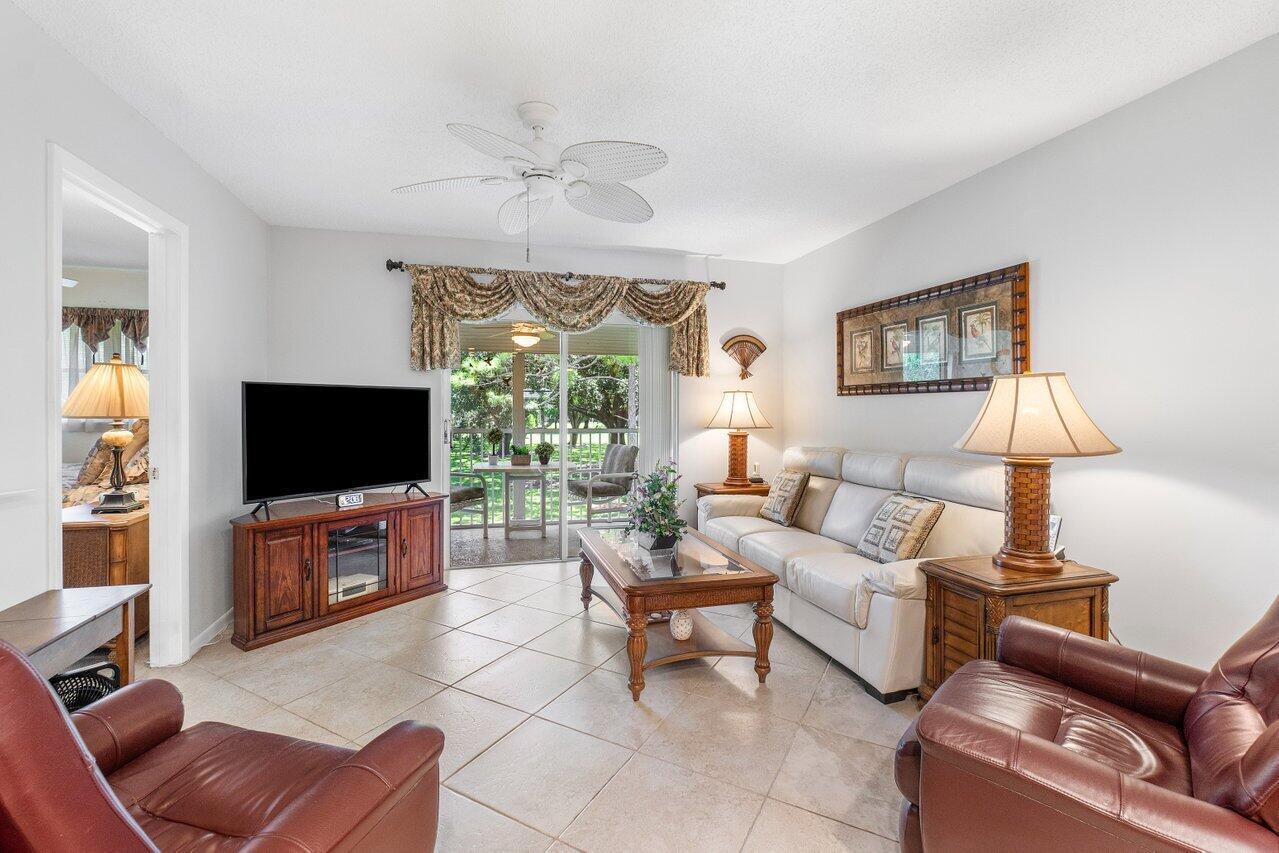 18081 SE Country Clb Dr #Bldg 18 Unit 176 Jupiter, FL 33469