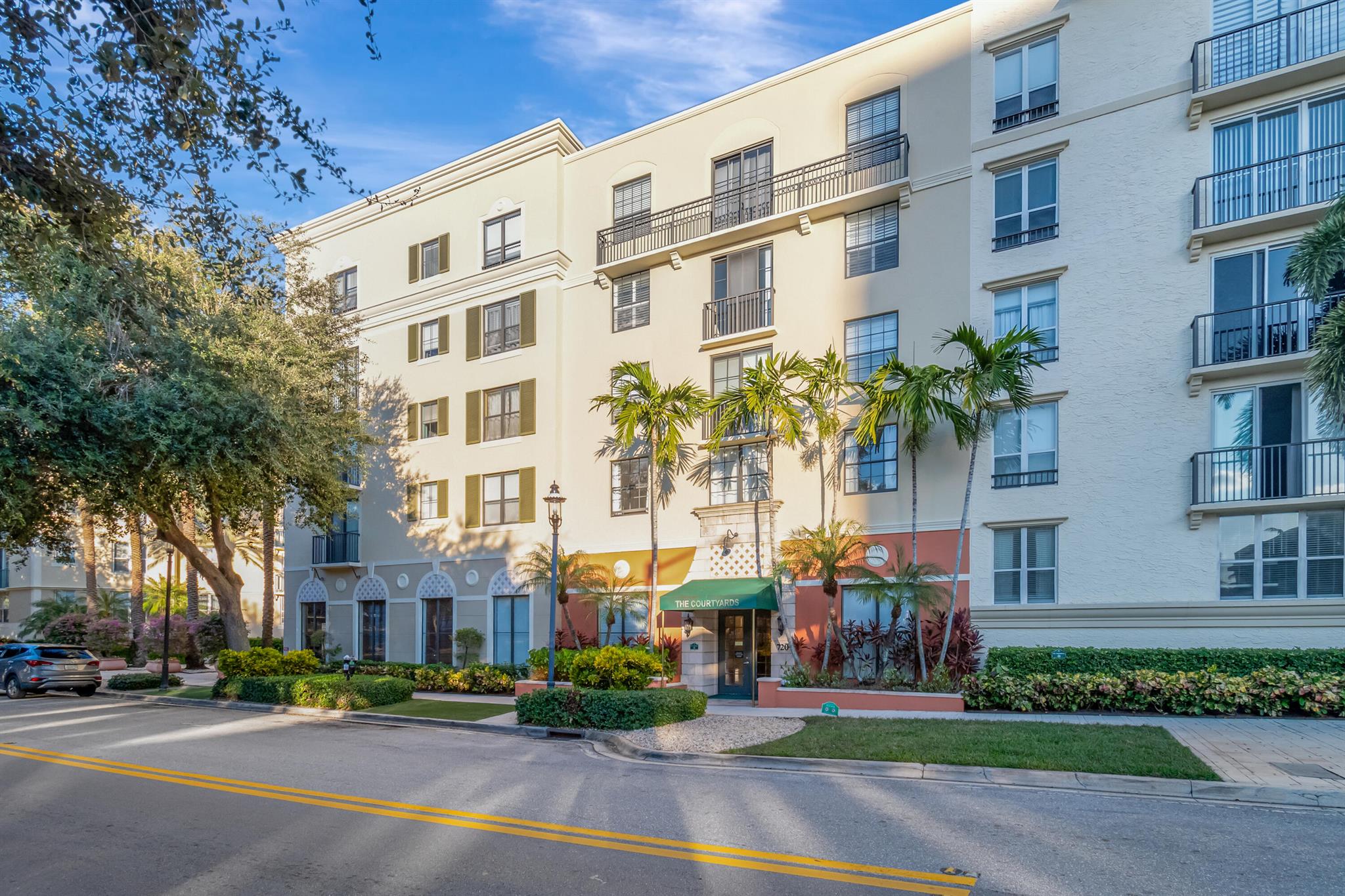 720 S Sapodilla Ave #206,West Palm Beach, FL 33401