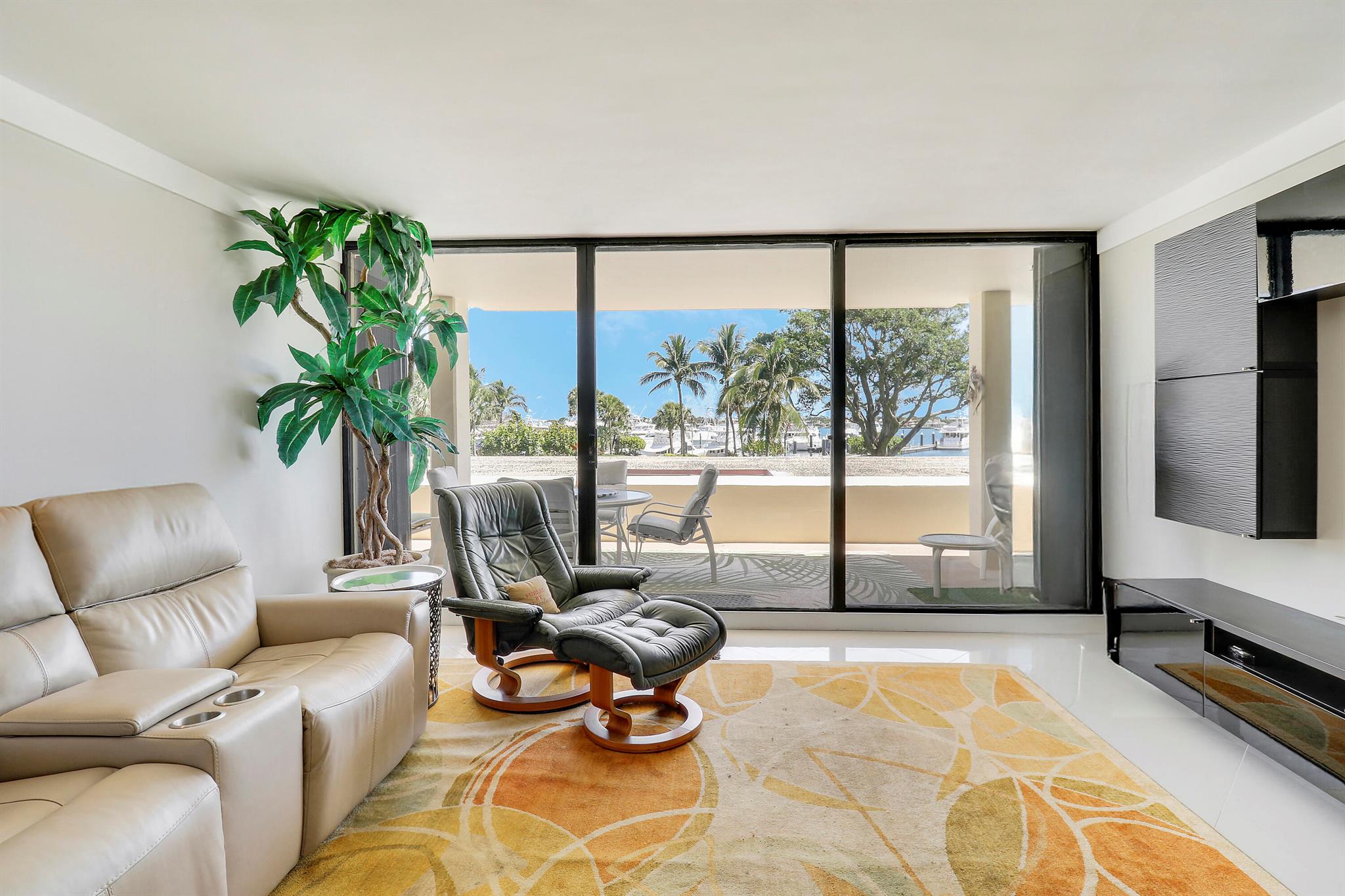 134 Lakeshore Dr #213,North Palm Beach, FL 33408