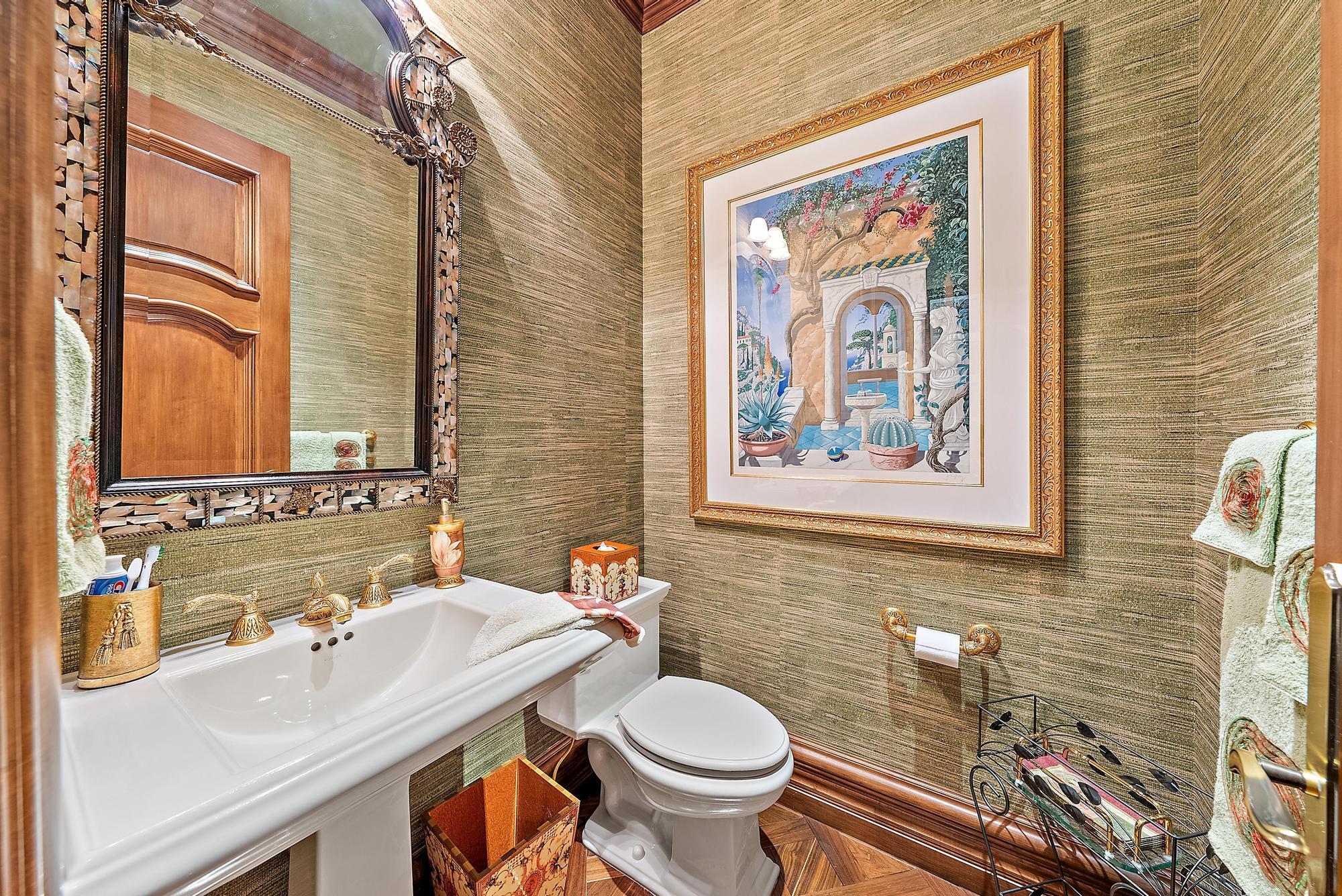 2330 Seven Oaks Ln Palm Beach Gardens, FL 33410 2330 Seven Oaks Ln Palm Beach Gardens, FL 33410